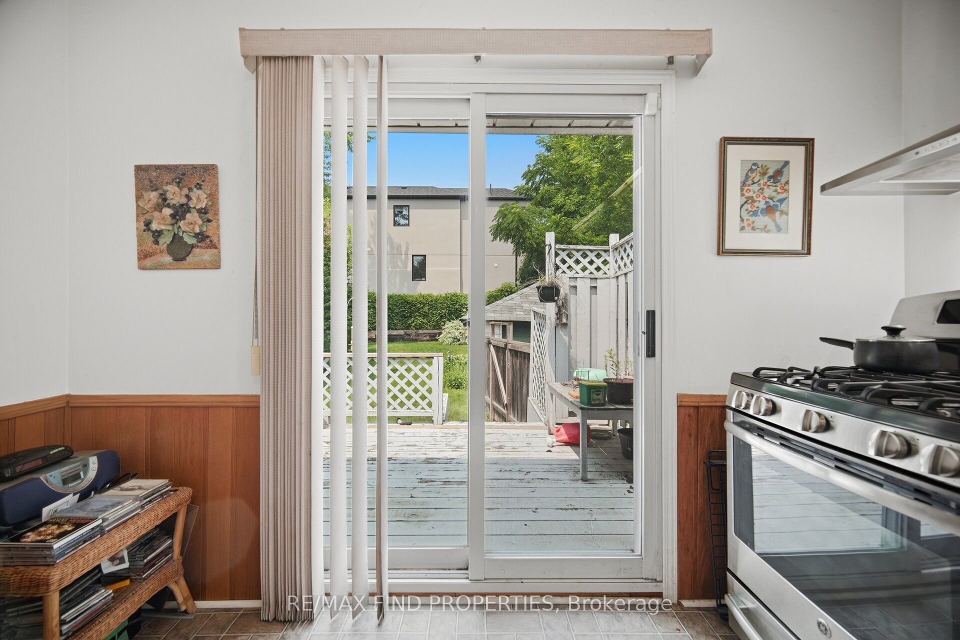 36 Pinegrove Avenue Property Photo 27