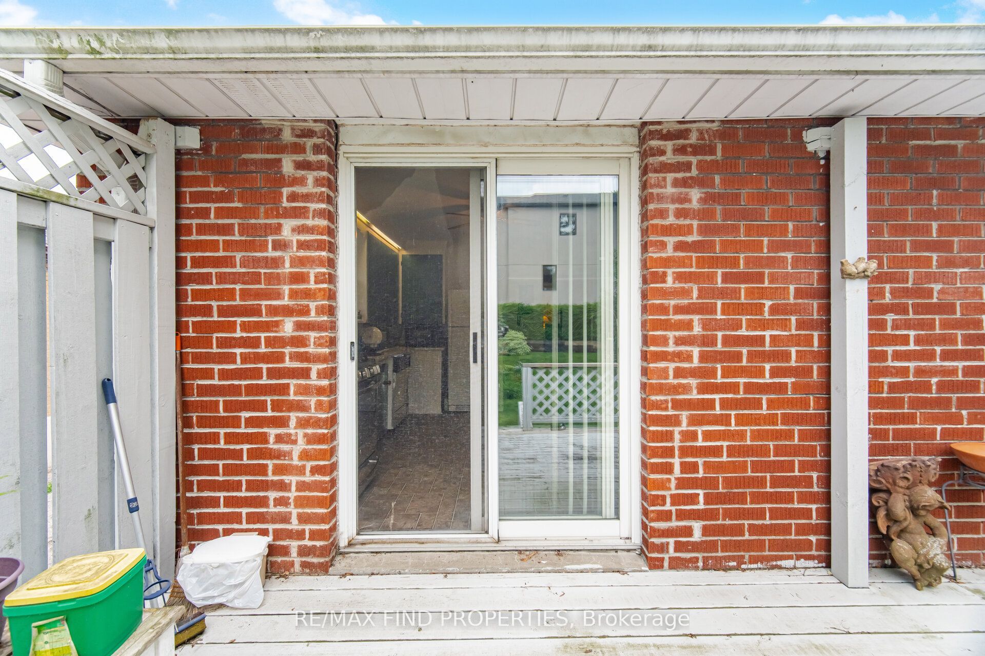 36 Pinegrove Avenue Property Photo 28