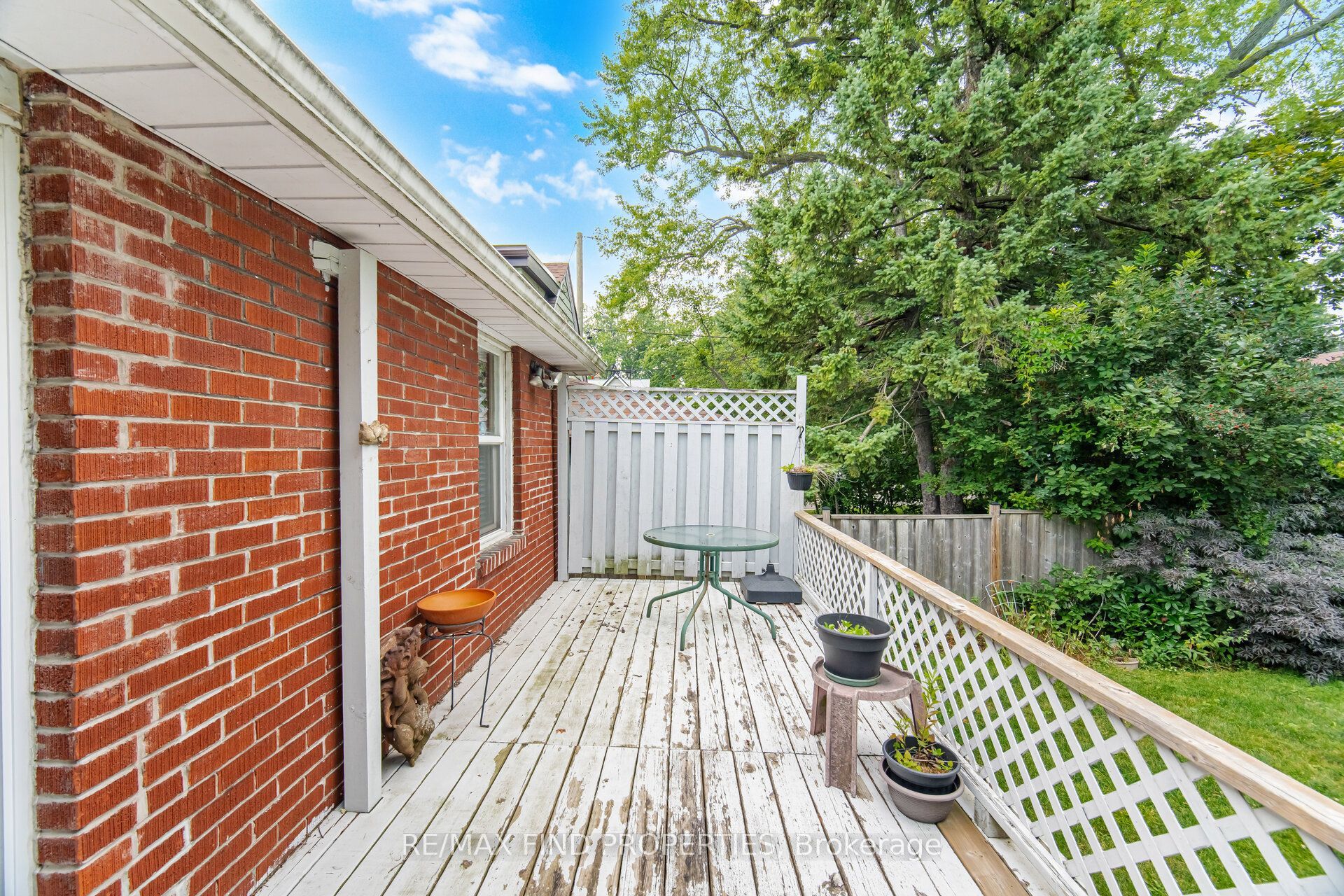 36 Pinegrove Avenue Property Photo 30