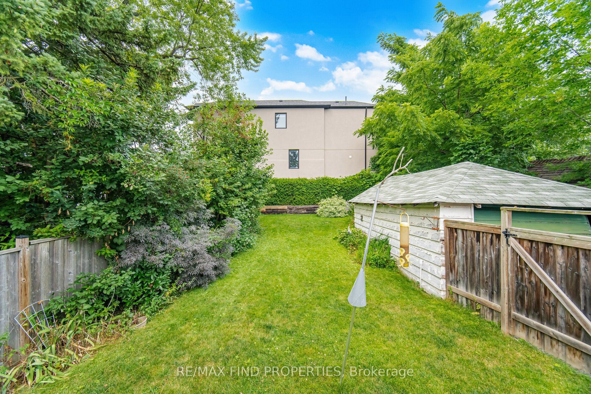 36 Pinegrove Avenue Property Photo 31