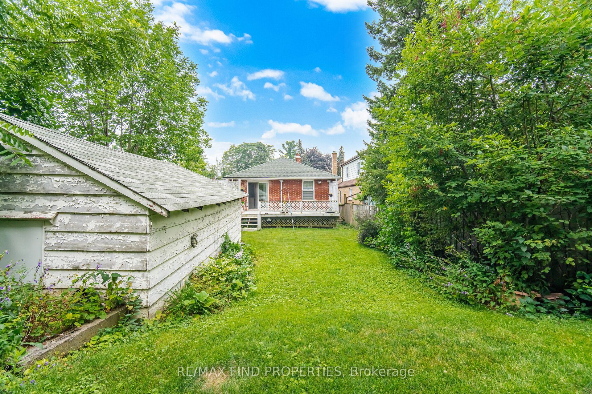 36 Pinegrove Avenue Property Photo 34