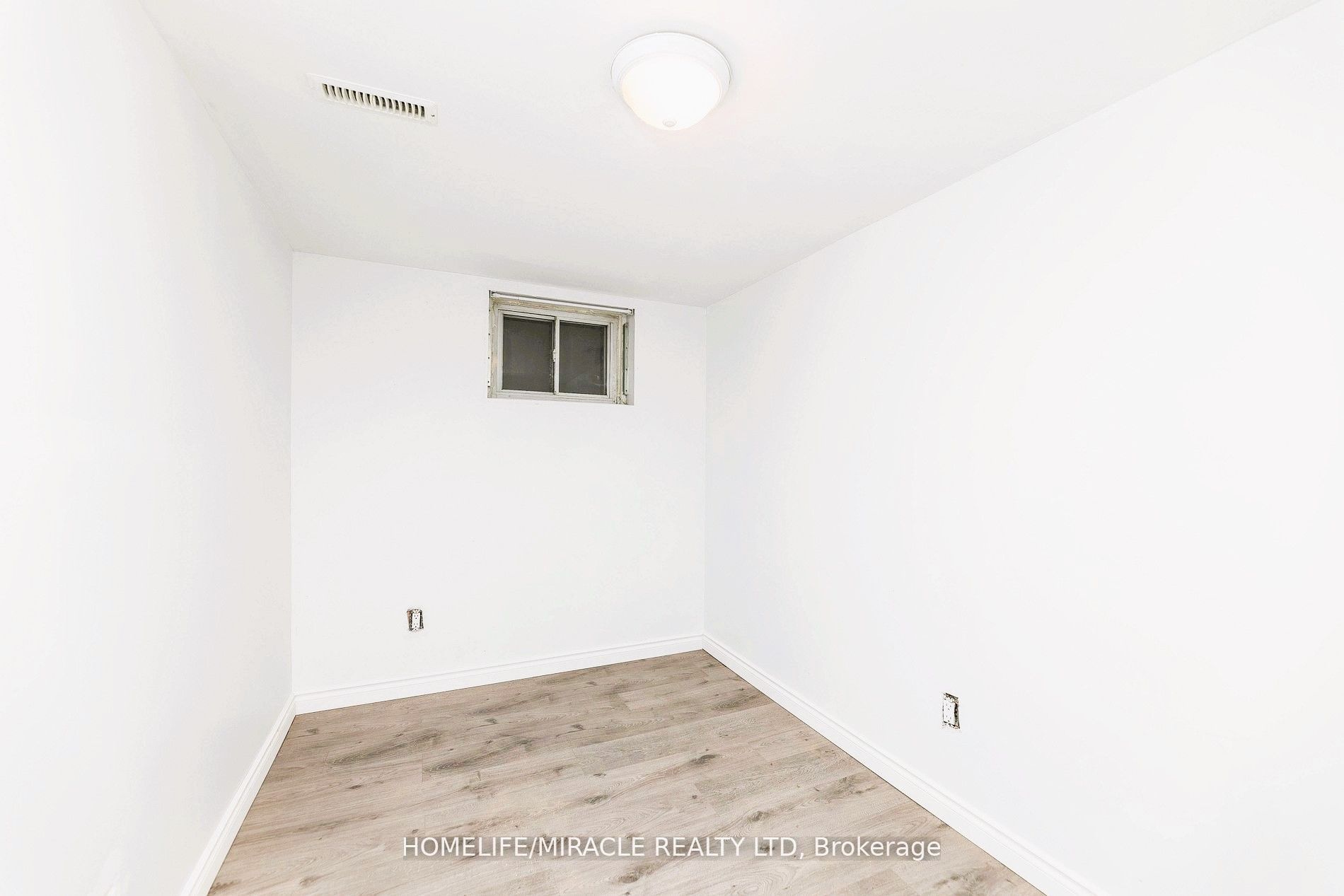 1251 Warden Avenue Bsmt Property Photo 3