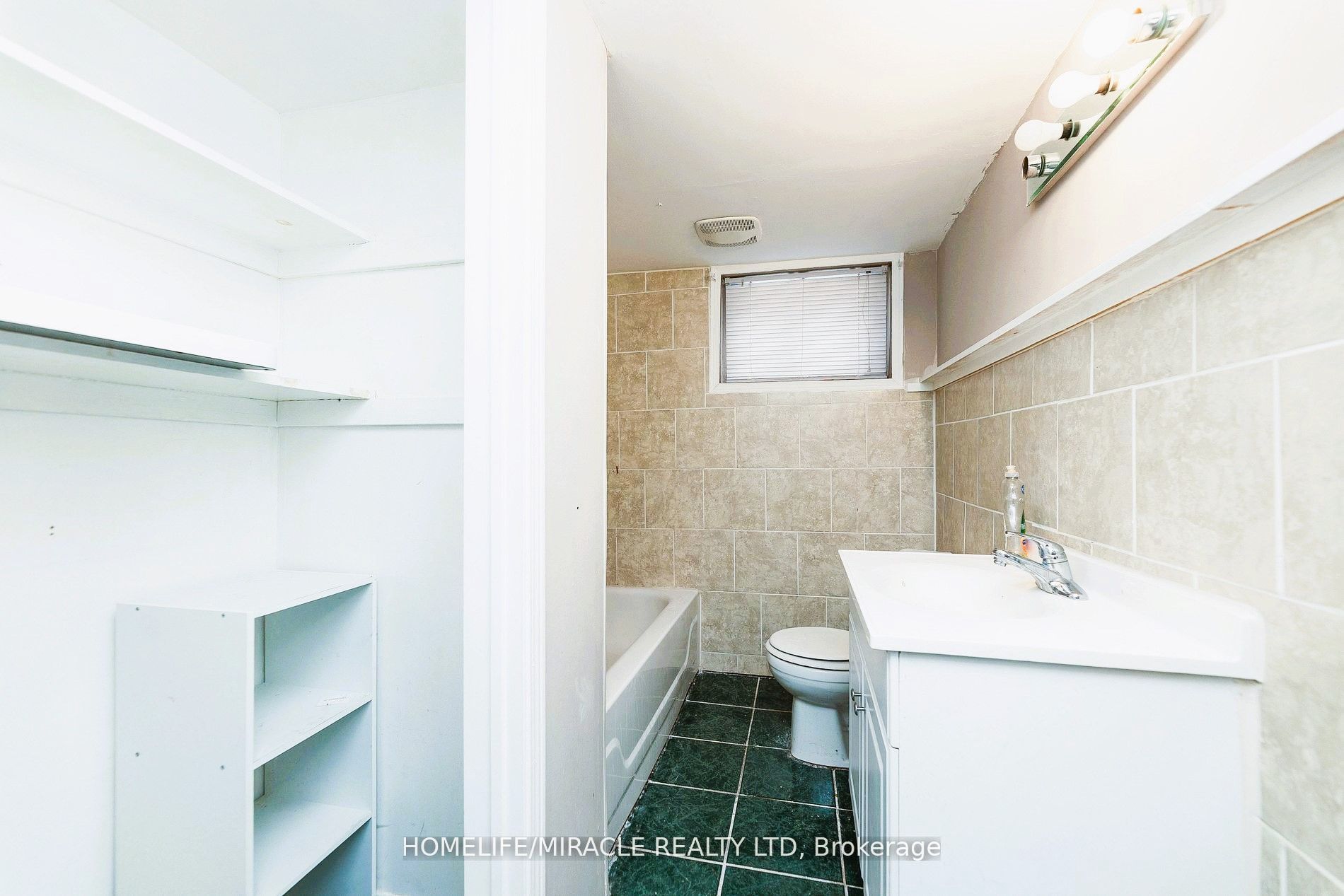 1251 Warden Avenue Bsmt Property Photo 14