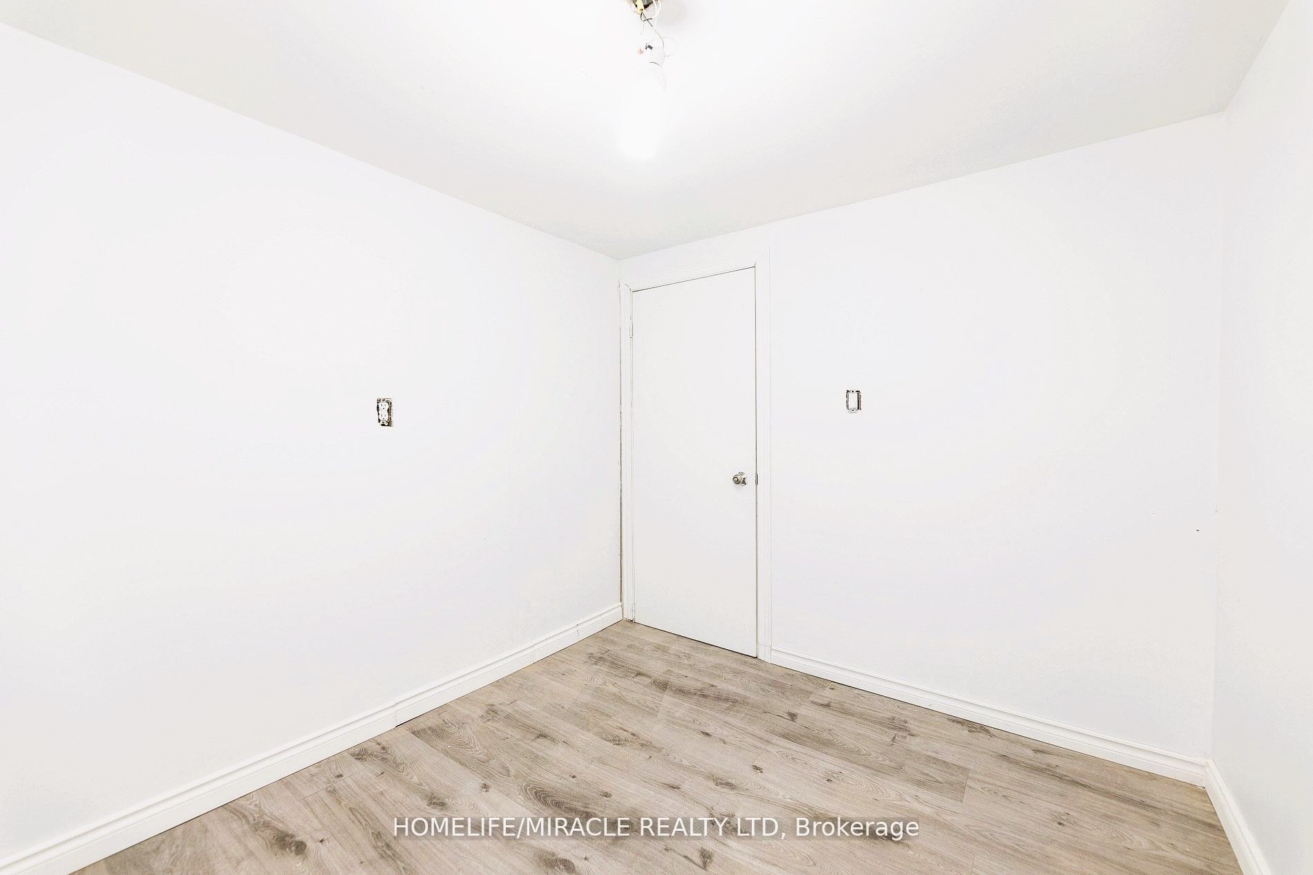 1251 Warden Avenue Bsmt Property Photo 15