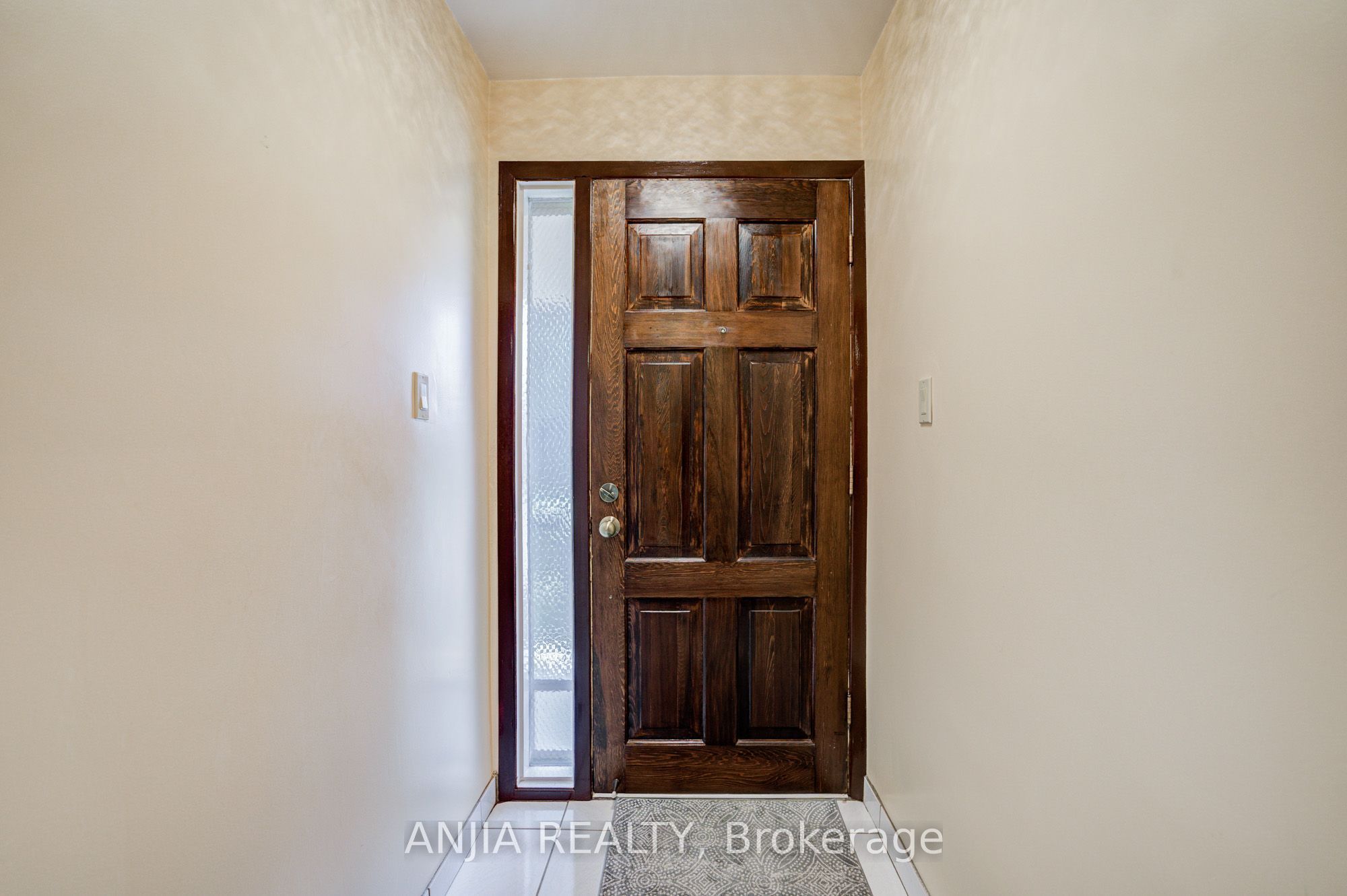 5 Brantford Drive Property Photo 7