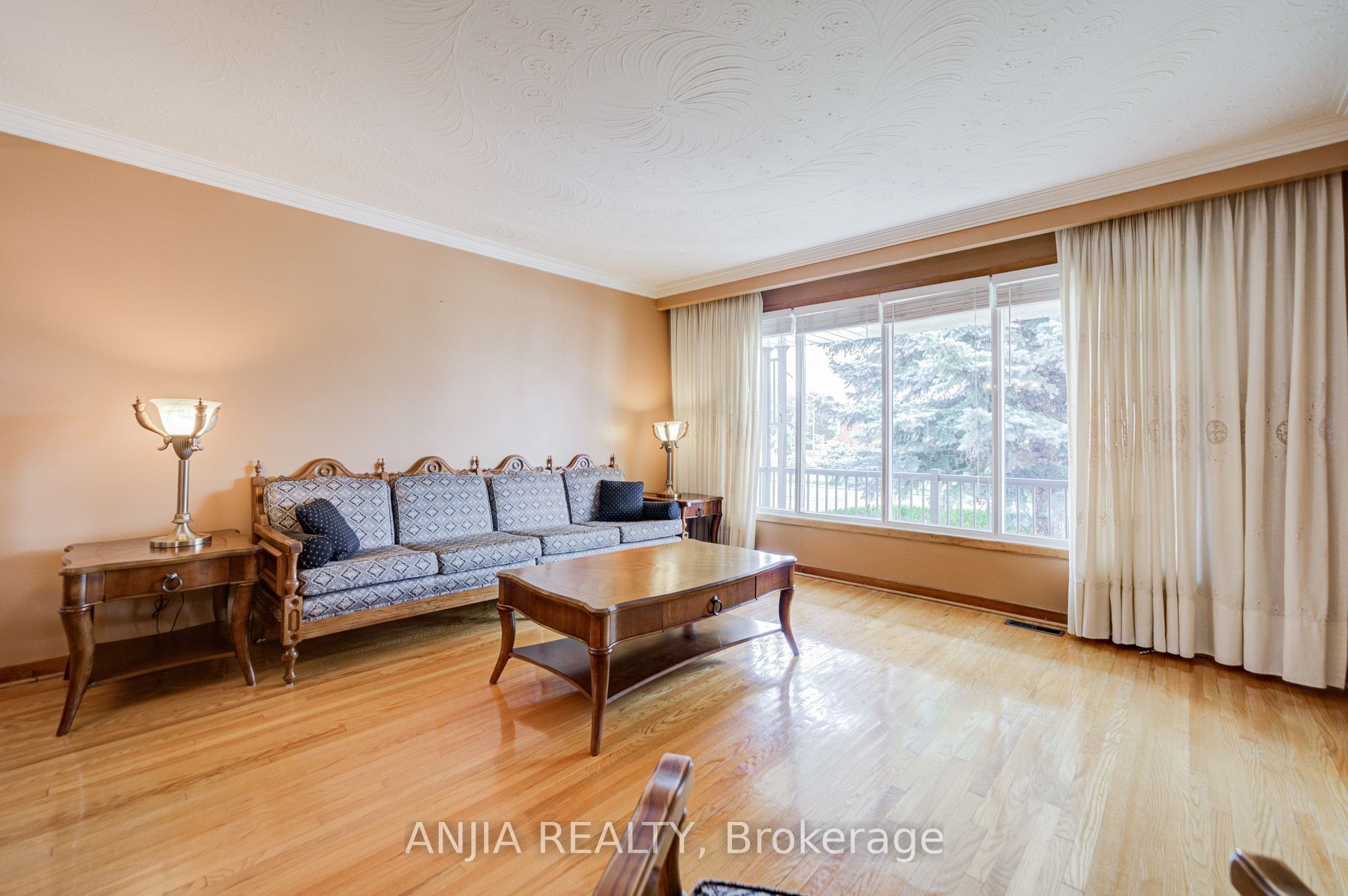 5 Brantford Drive Property Photo 12