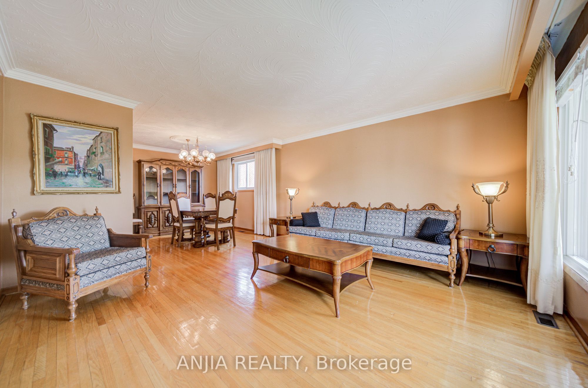 5 Brantford Drive Property Photo 13