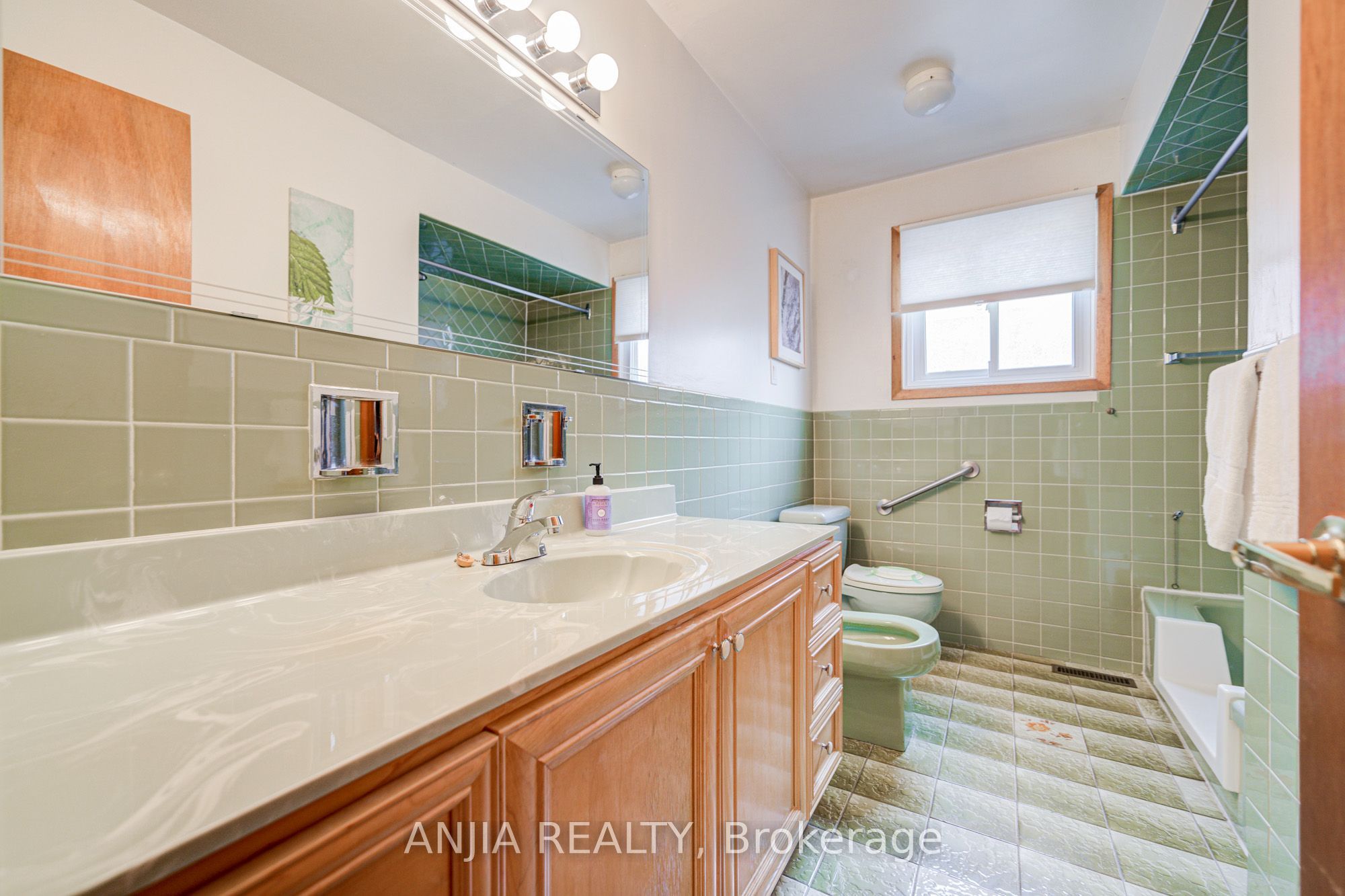 5 Brantford Drive Property Photo 22