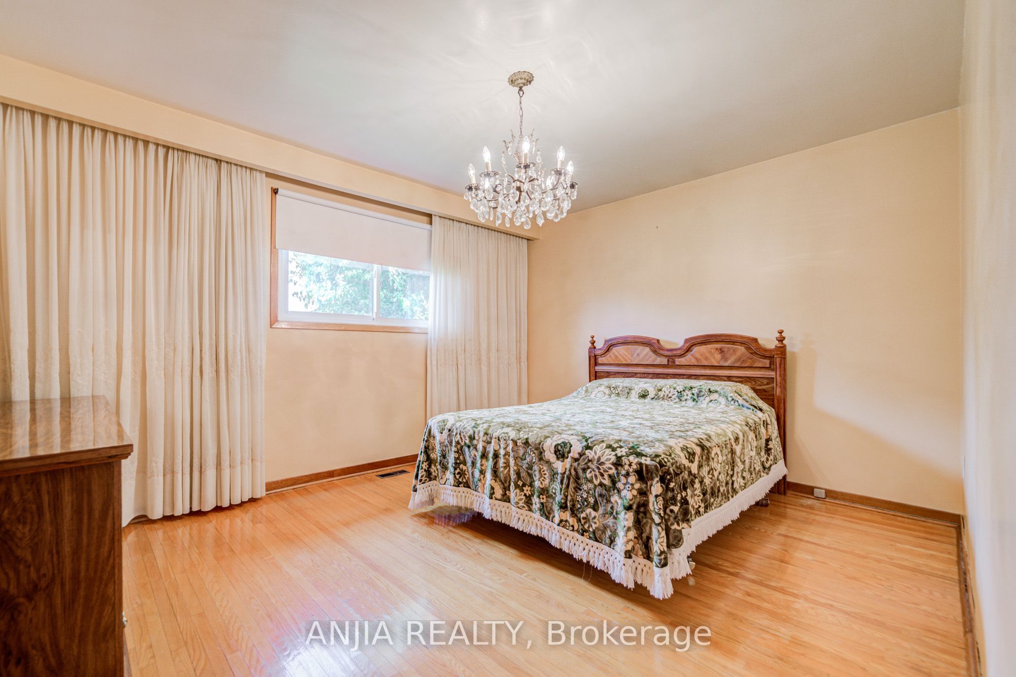 5 Brantford Drive Property Photo 23