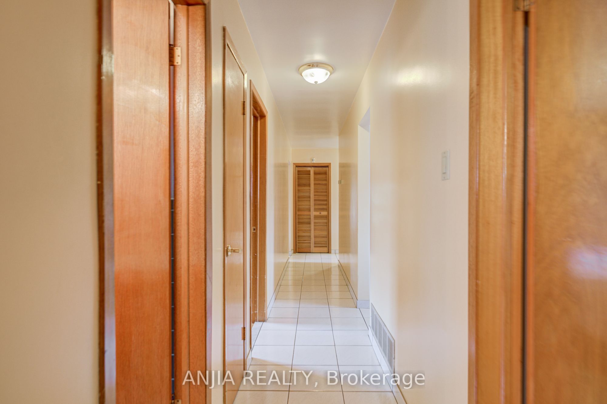 5 Brantford Drive Property Photo 27