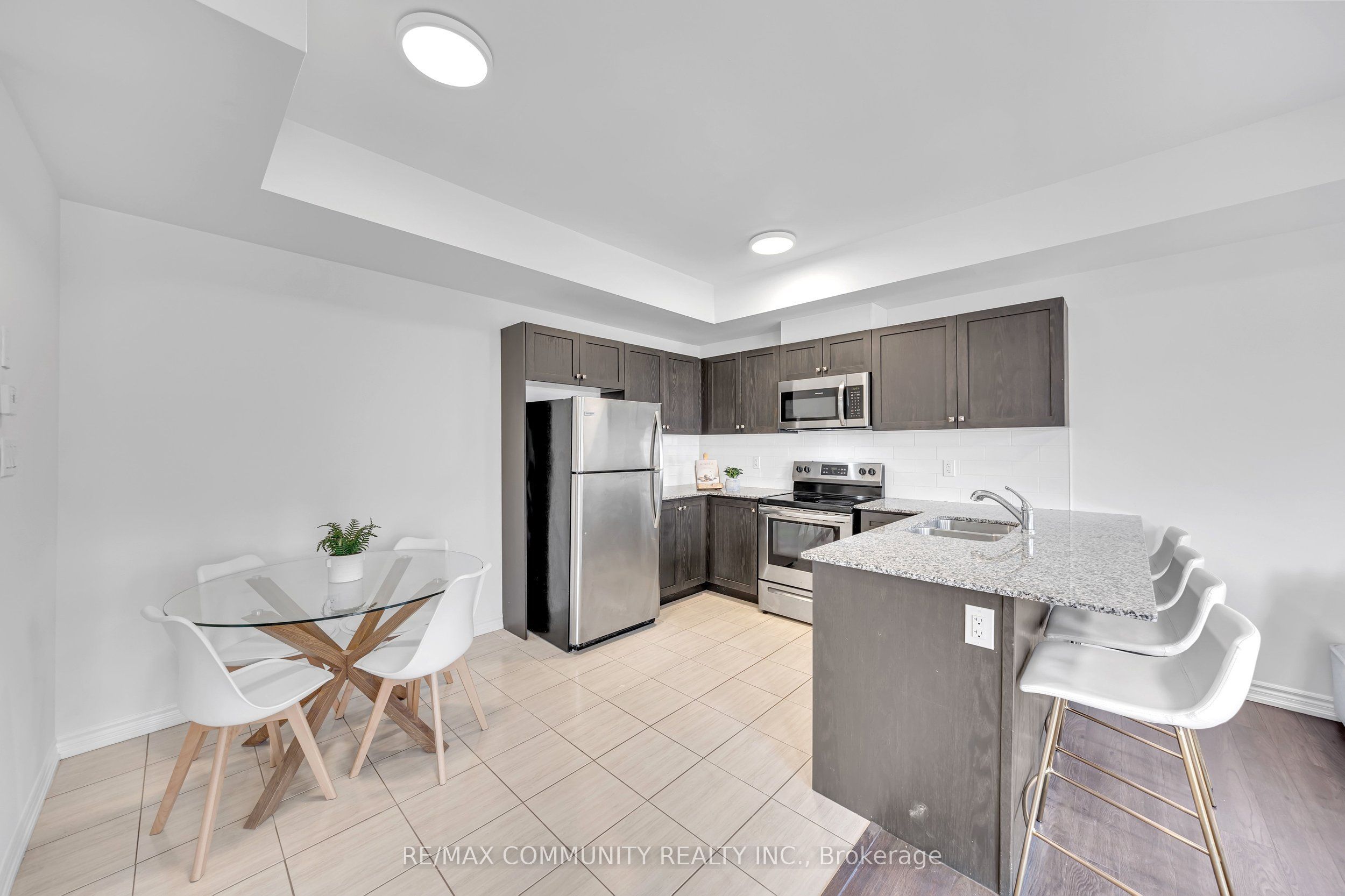 1761 Rex Heath Drive Property Photo 3