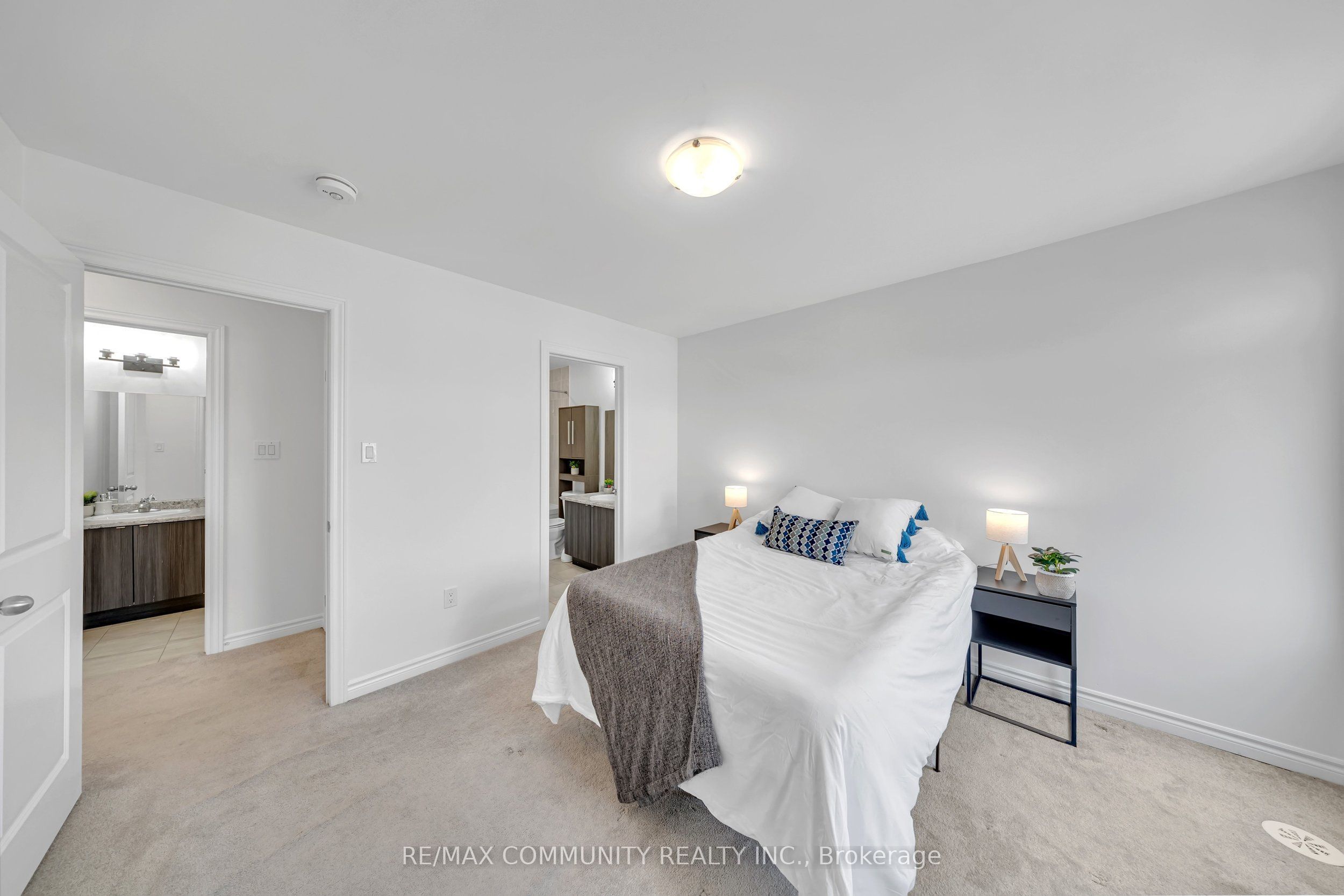 1761 Rex Heath Drive Property Photo 18
