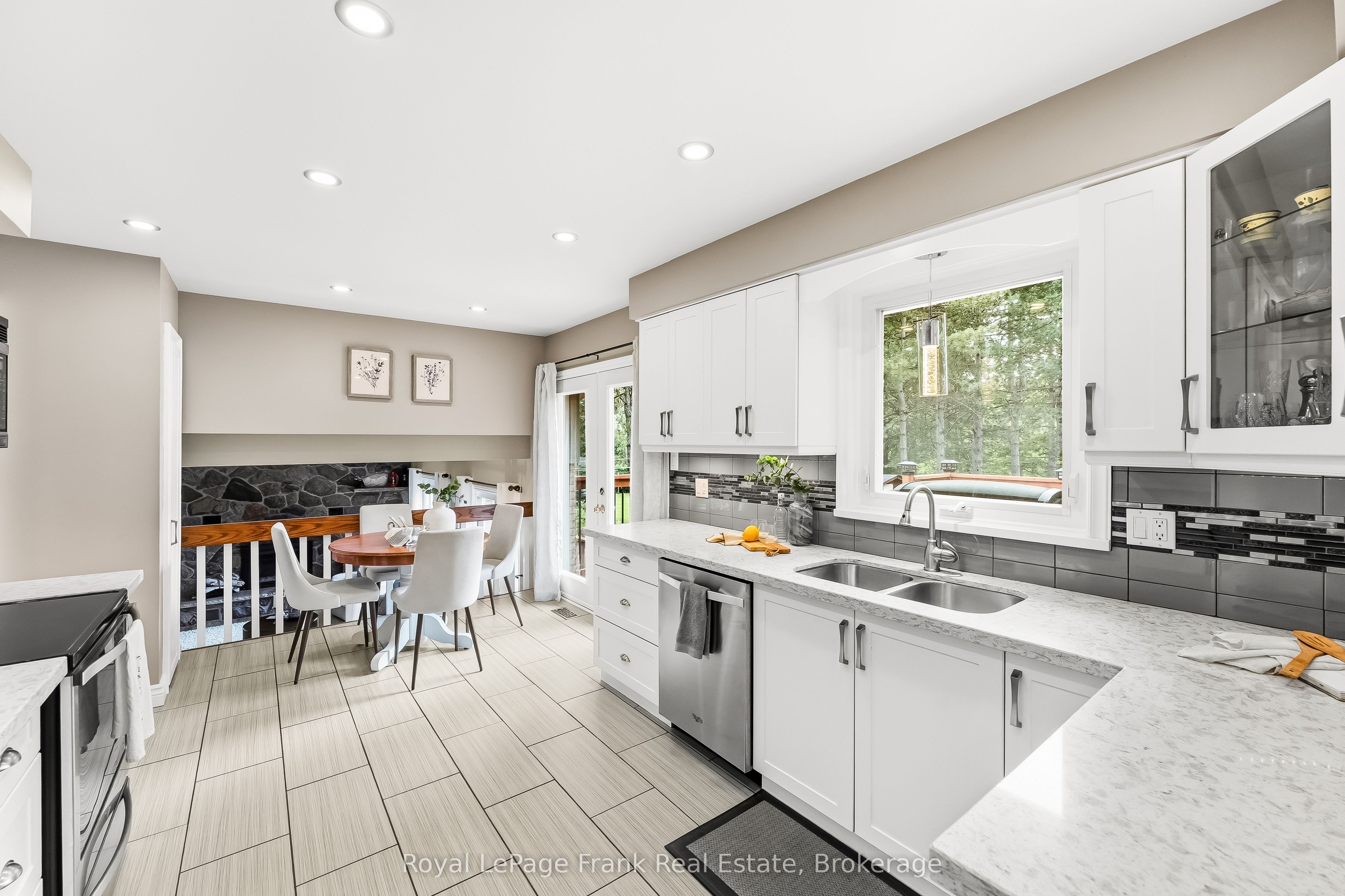 32 Jacobsen Boulevard Property Photo 11