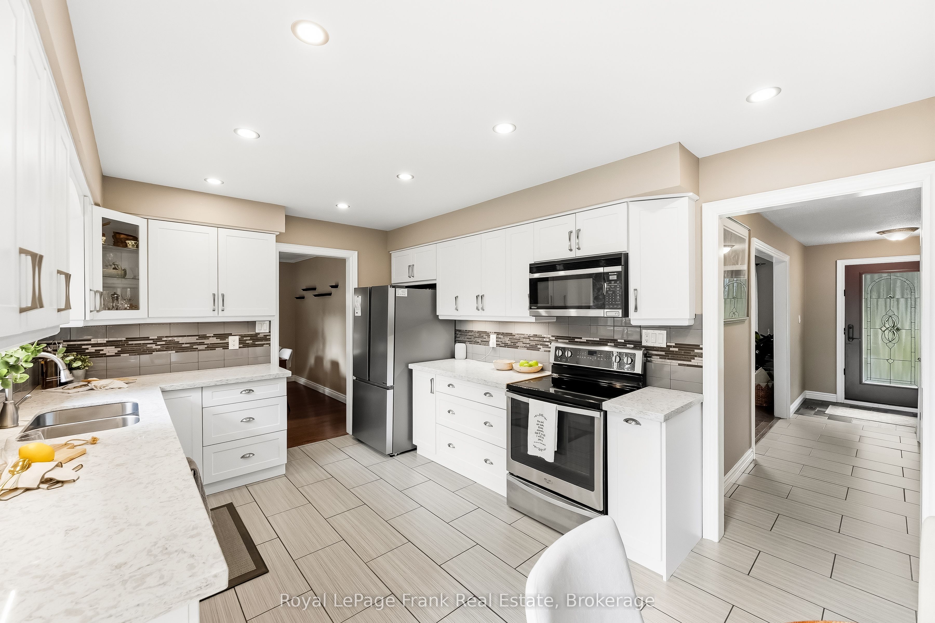 32 Jacobsen Boulevard Property Photo 13