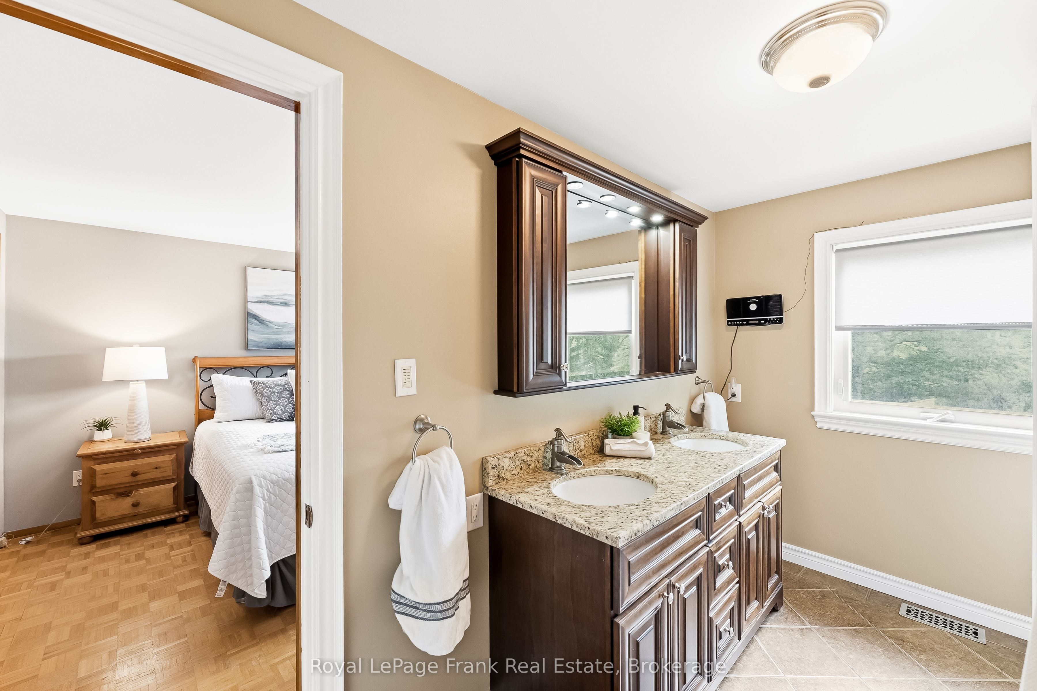 32 Jacobsen Boulevard Property Photo 20