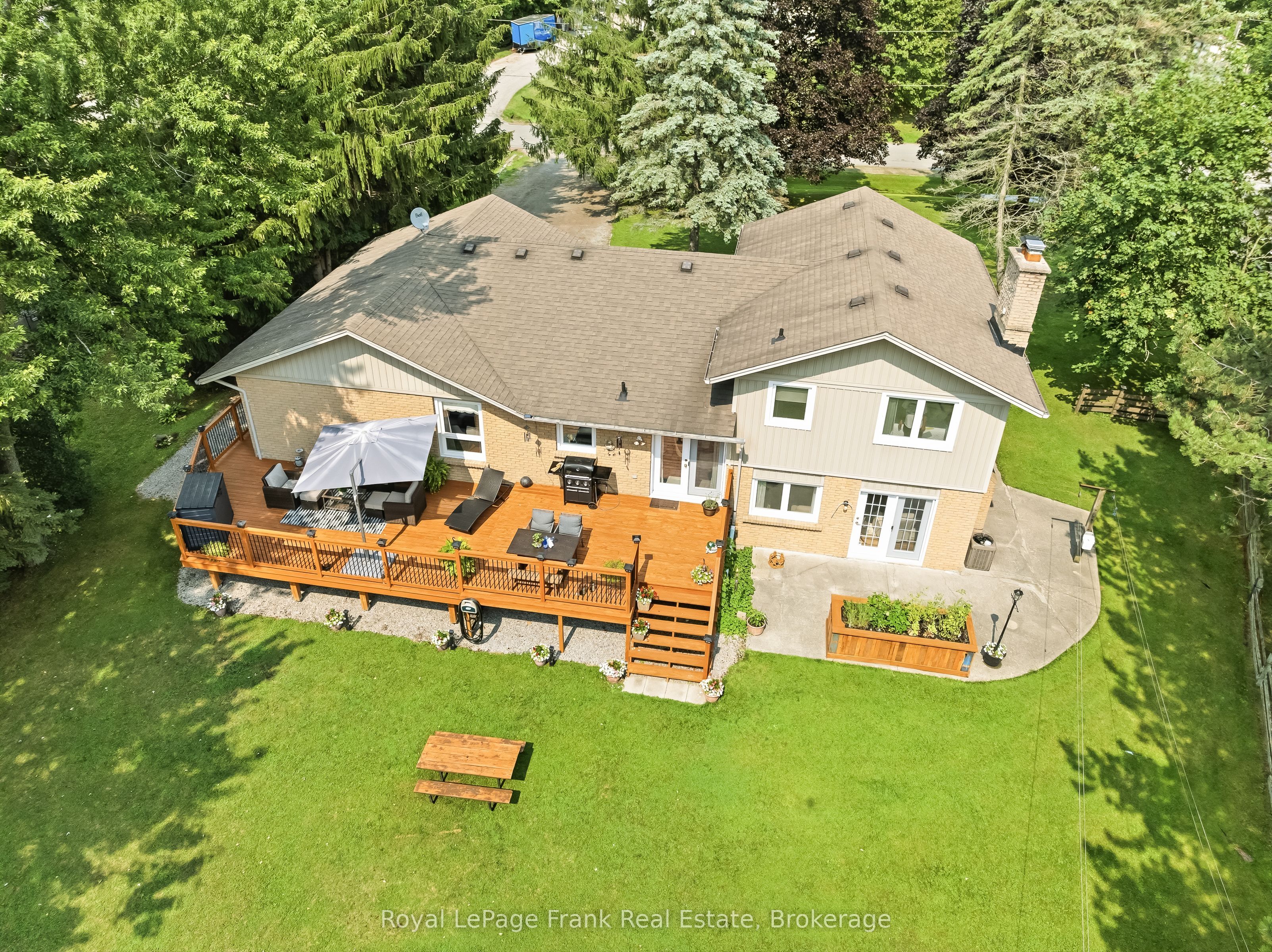 32 Jacobsen Boulevard Property Photo 44