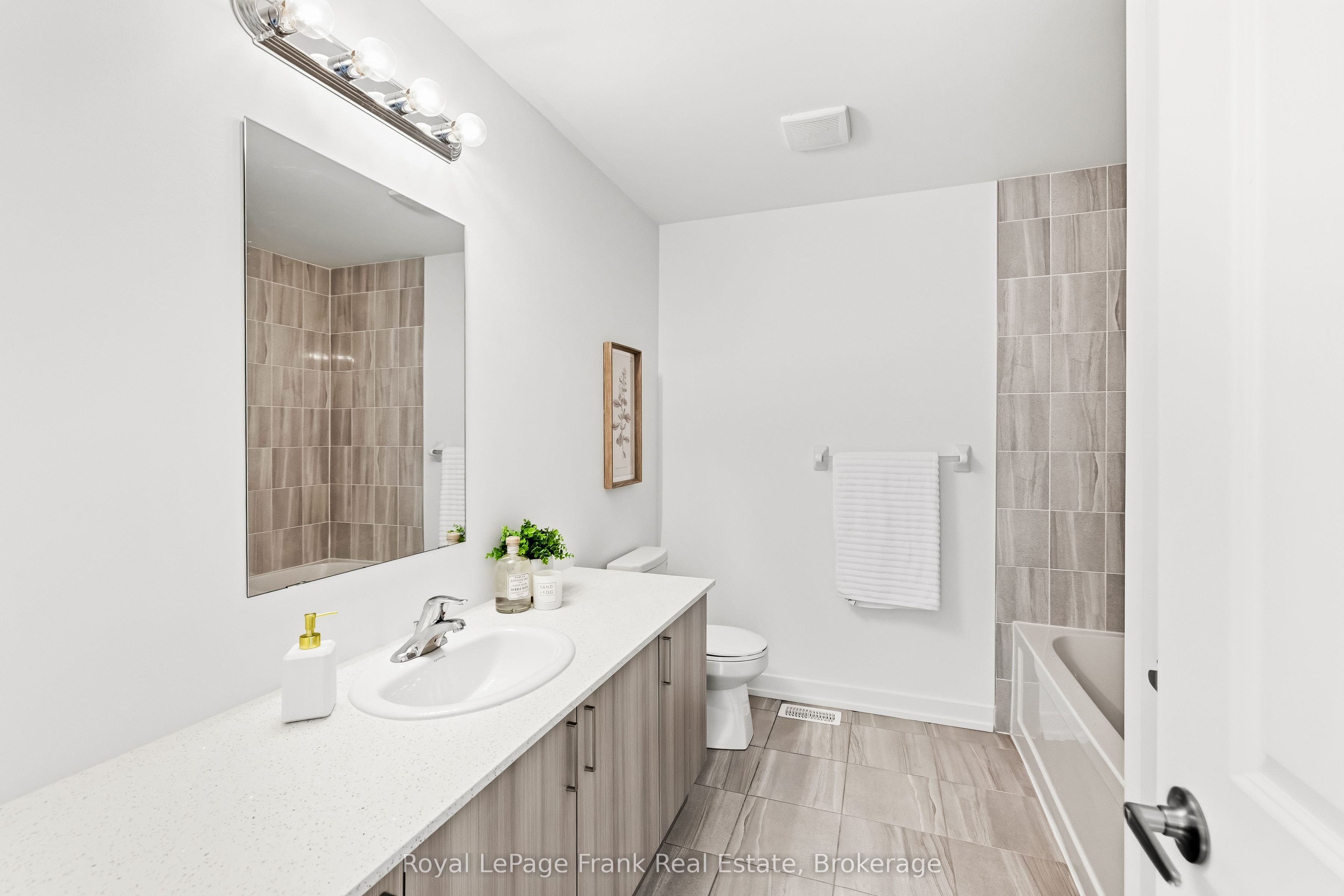 63 Pine Gate Place Property Photo 31