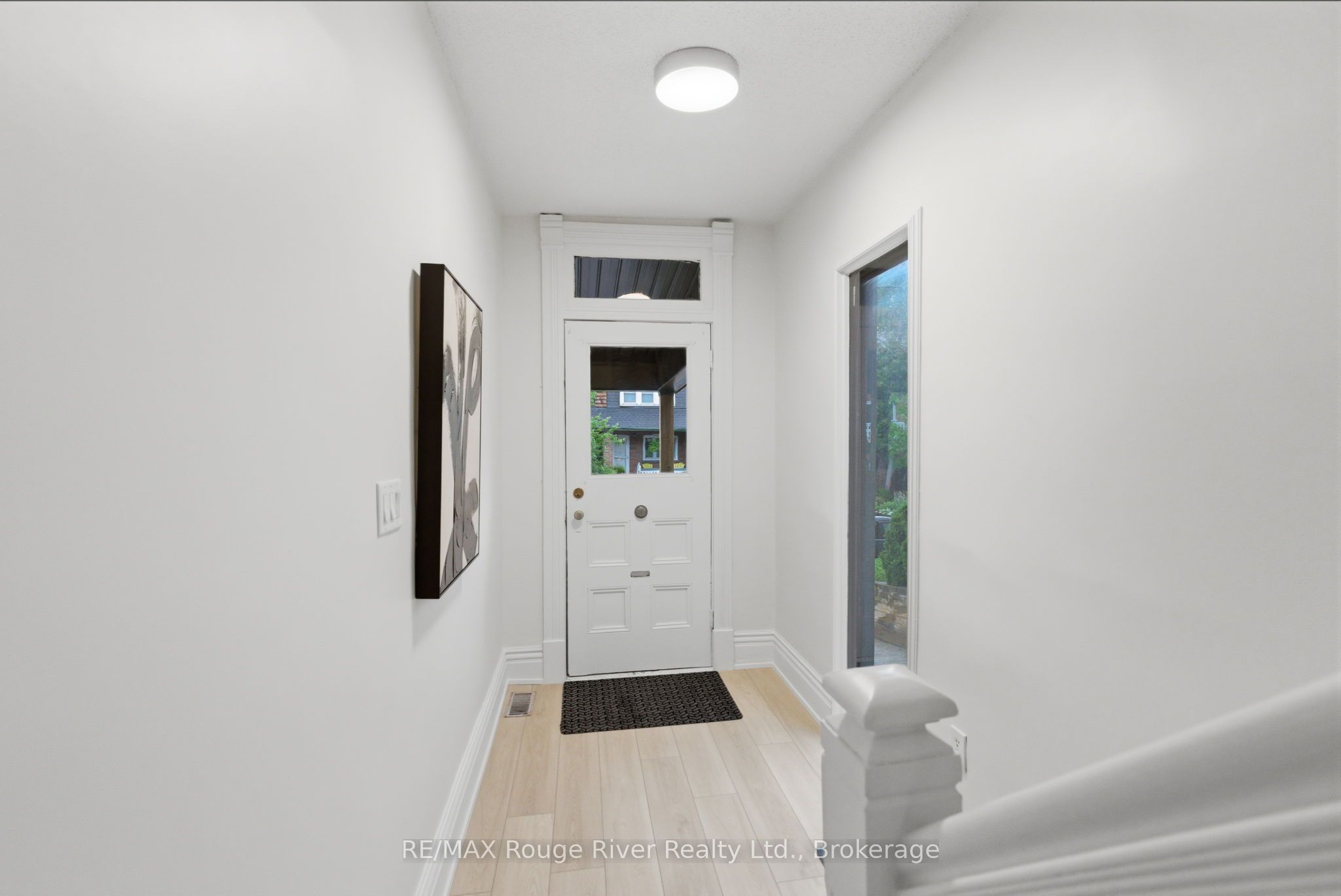 7 Heyworth Crescent Property Photo 2