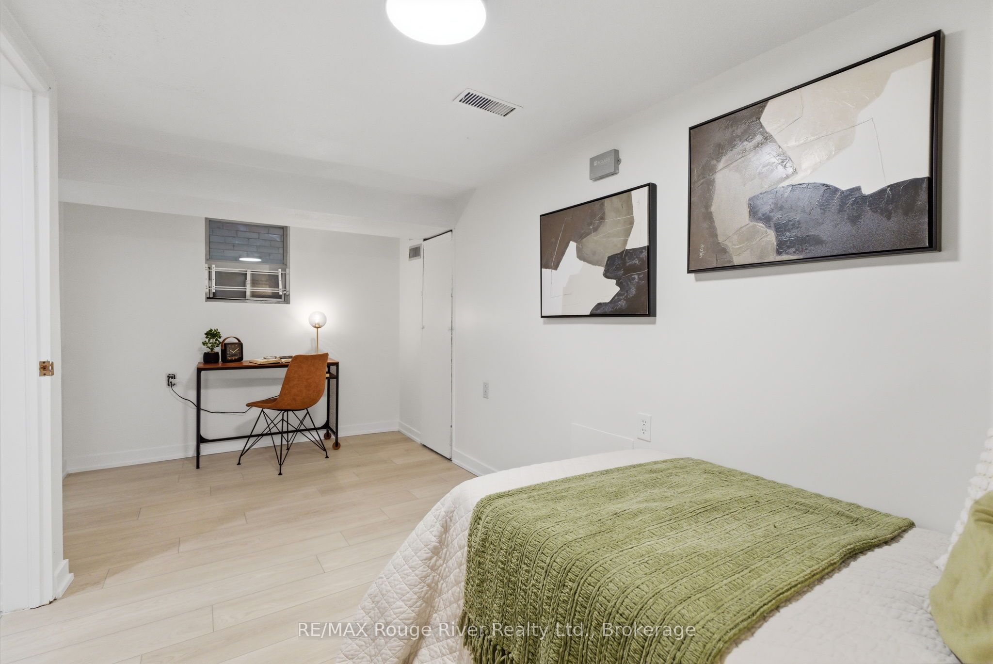 7 Heyworth Crescent Property Photo 17