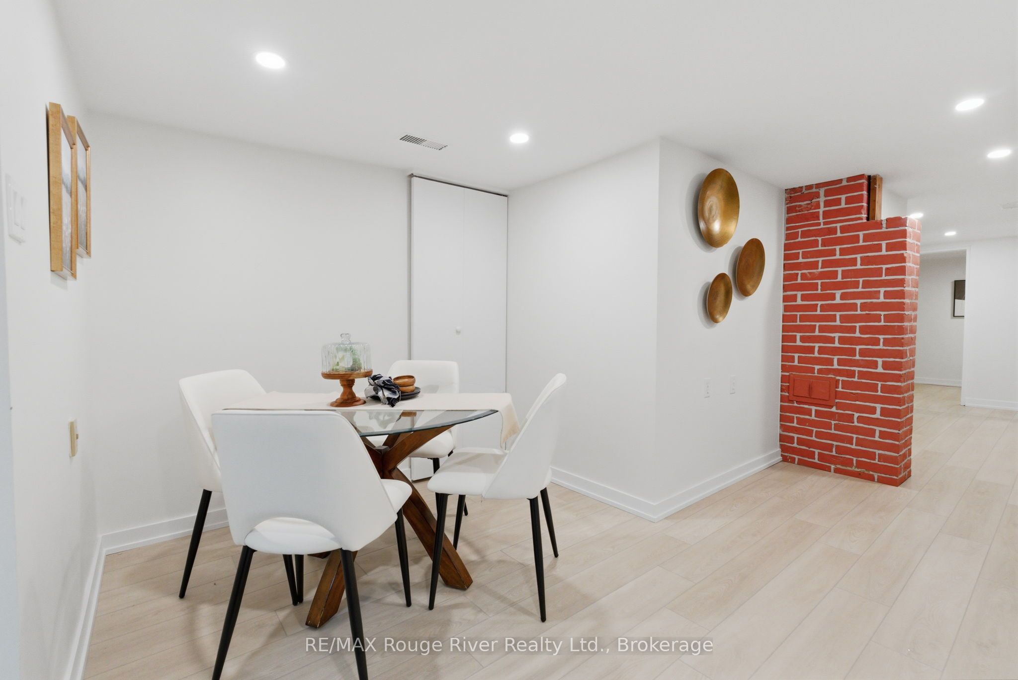 7 Heyworth Crescent Property Photo 22