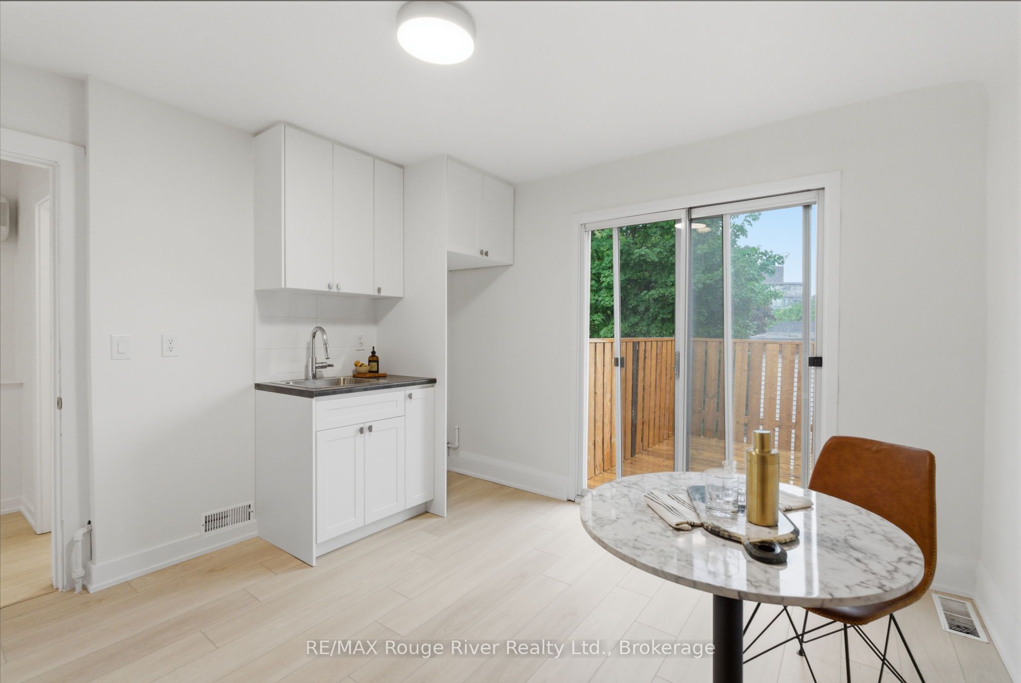 7 Heyworth Crescent Property Photo 29