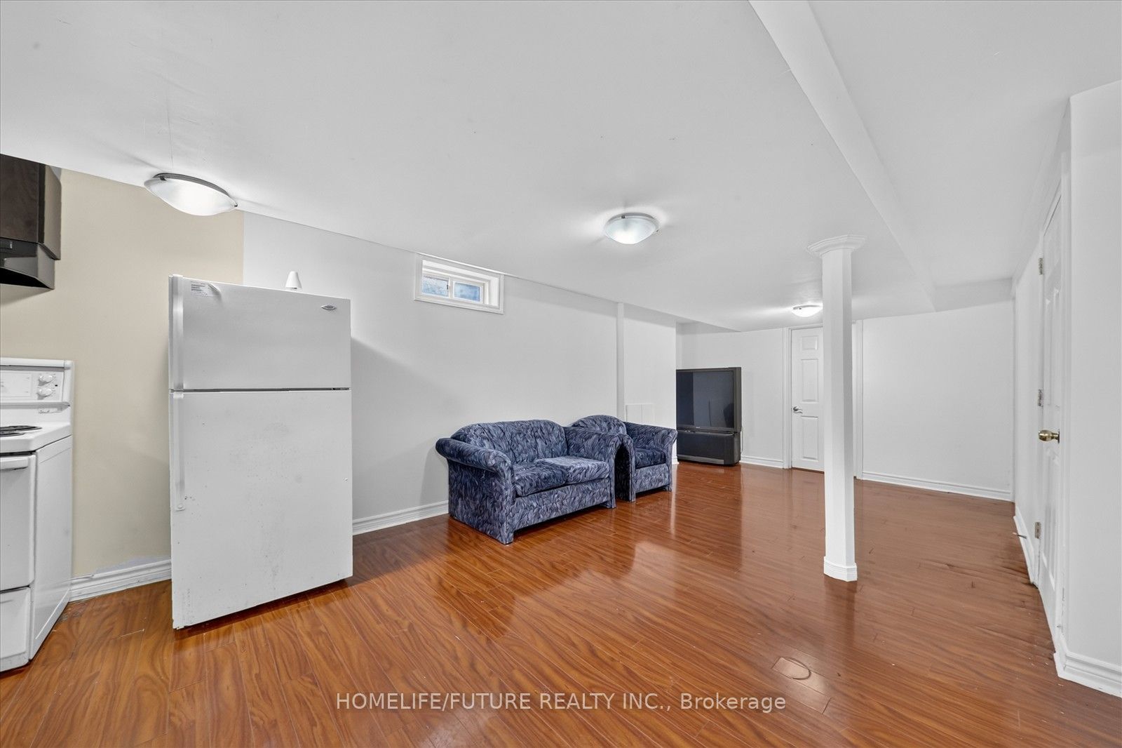 16 Rozell Road Property Photo 34