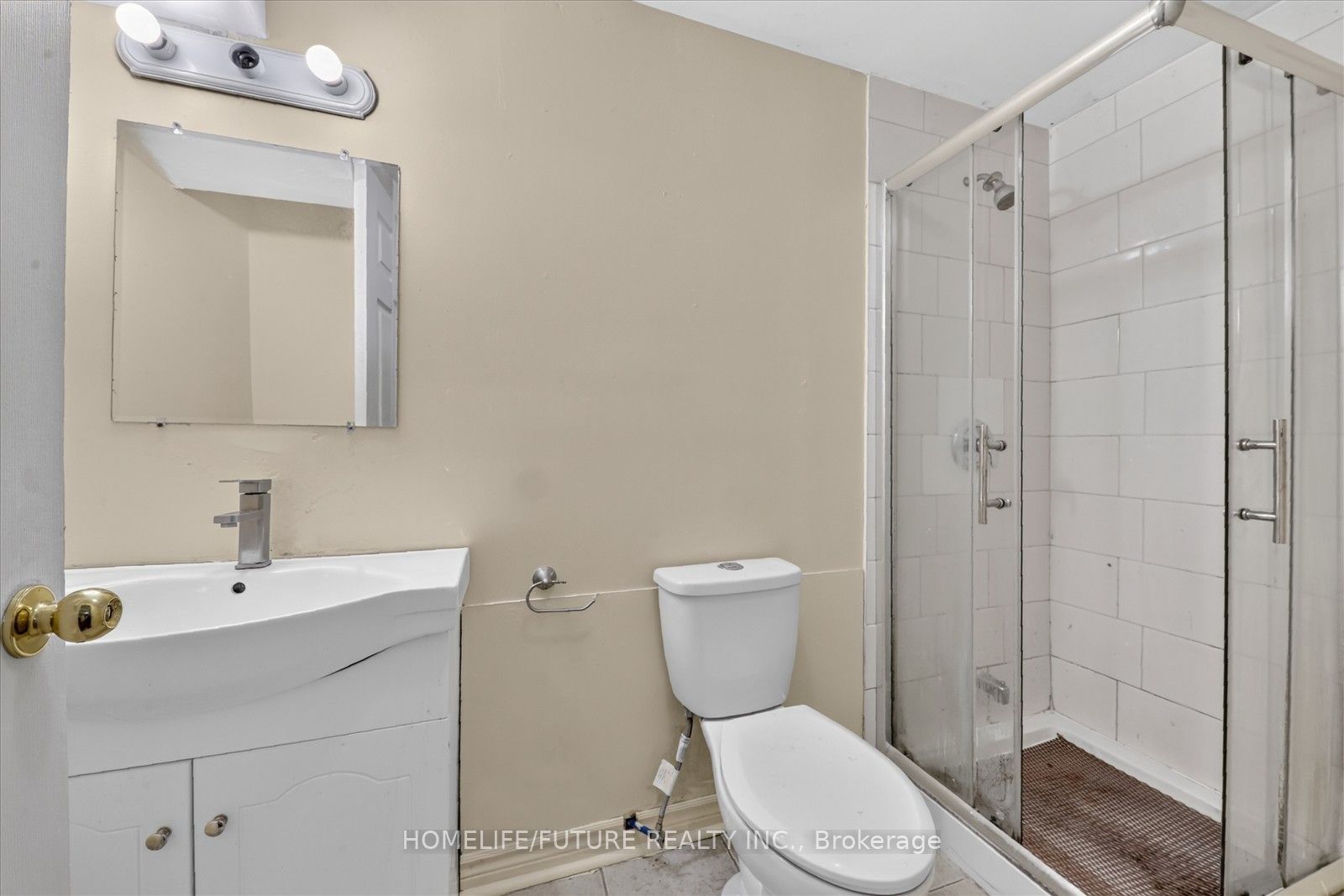 16 Rozell Road Property Photo 41