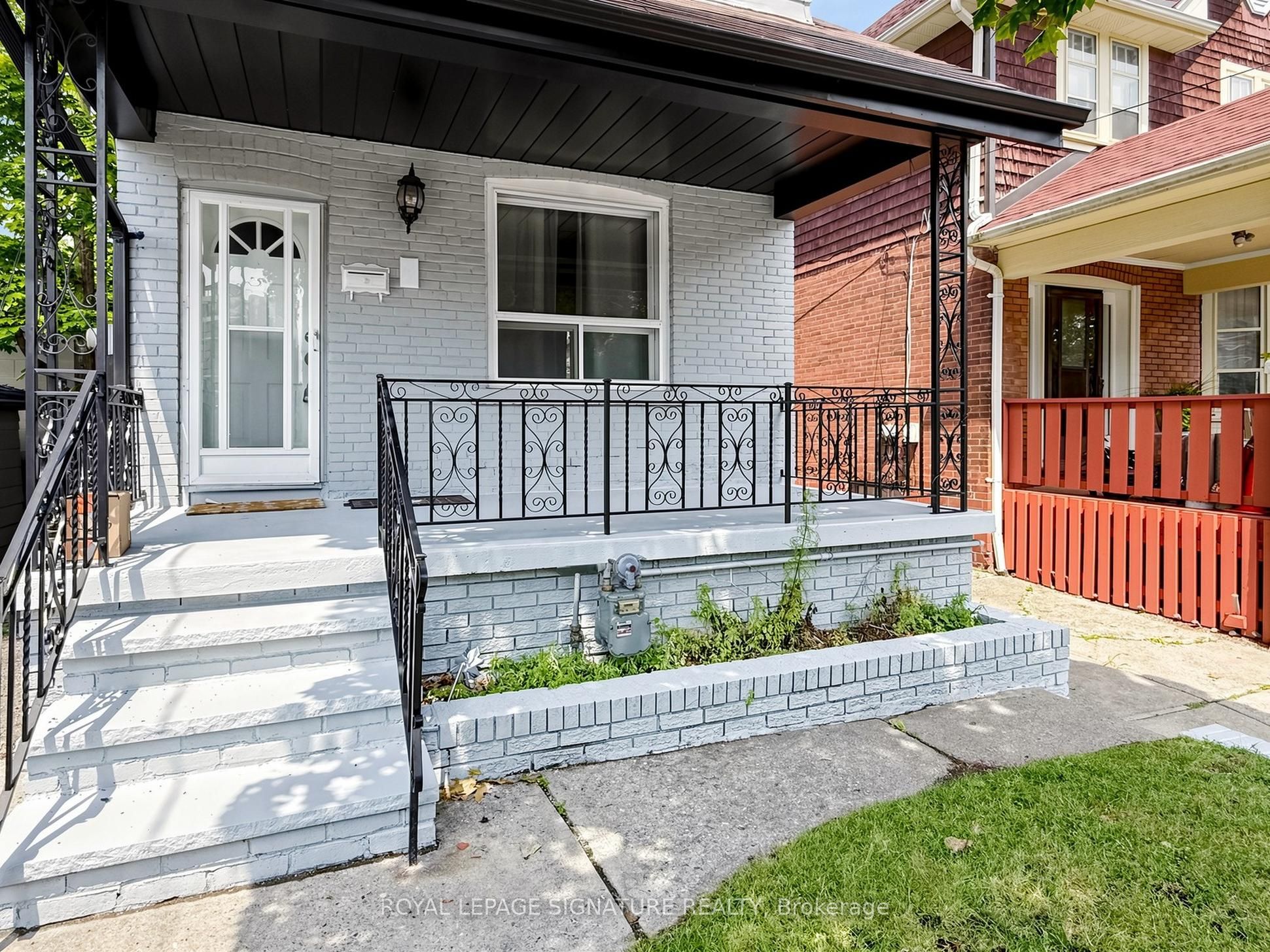 8 Harris Avenue Property Photo 3