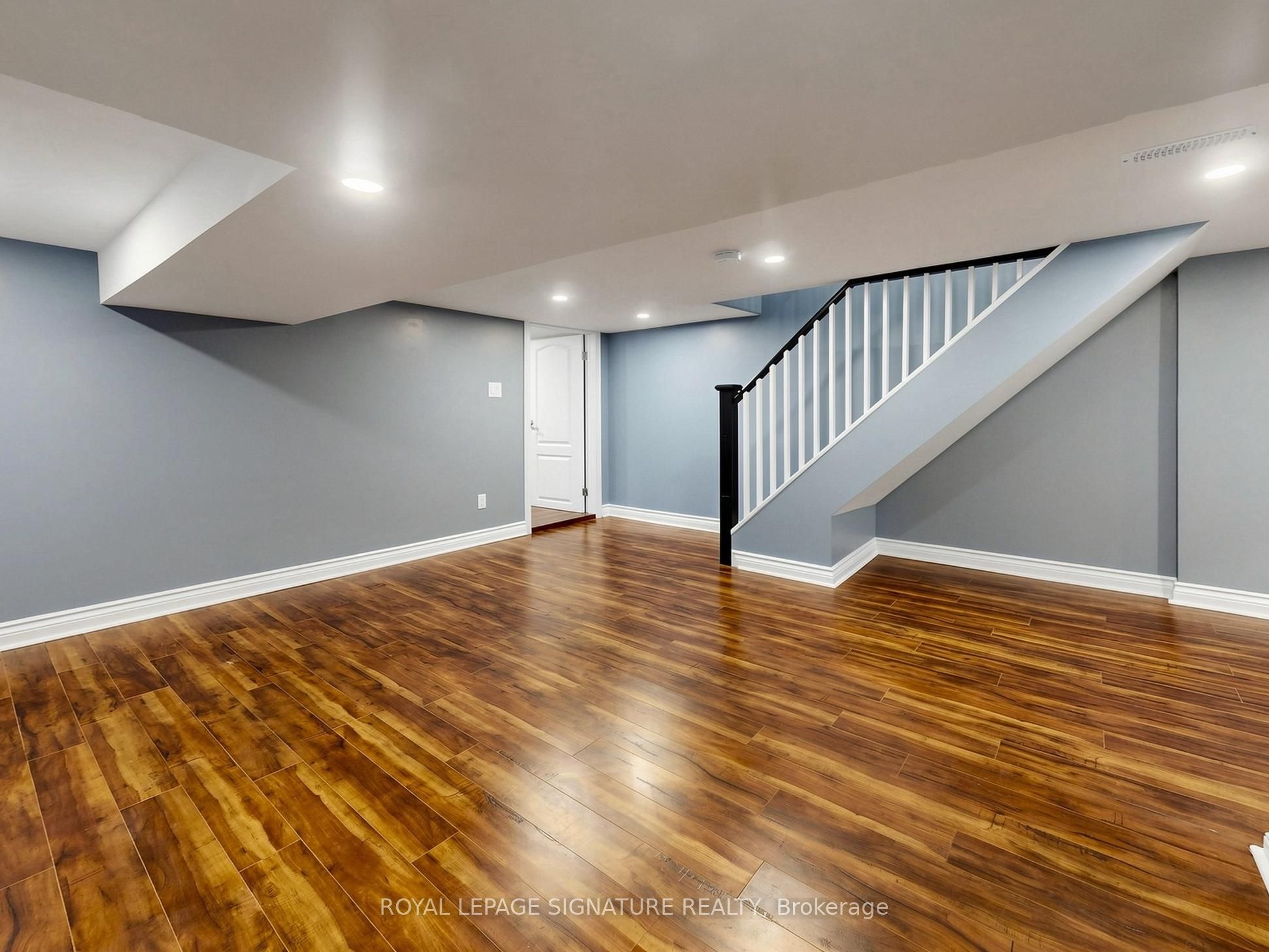 8 Harris Avenue Property Photo 31