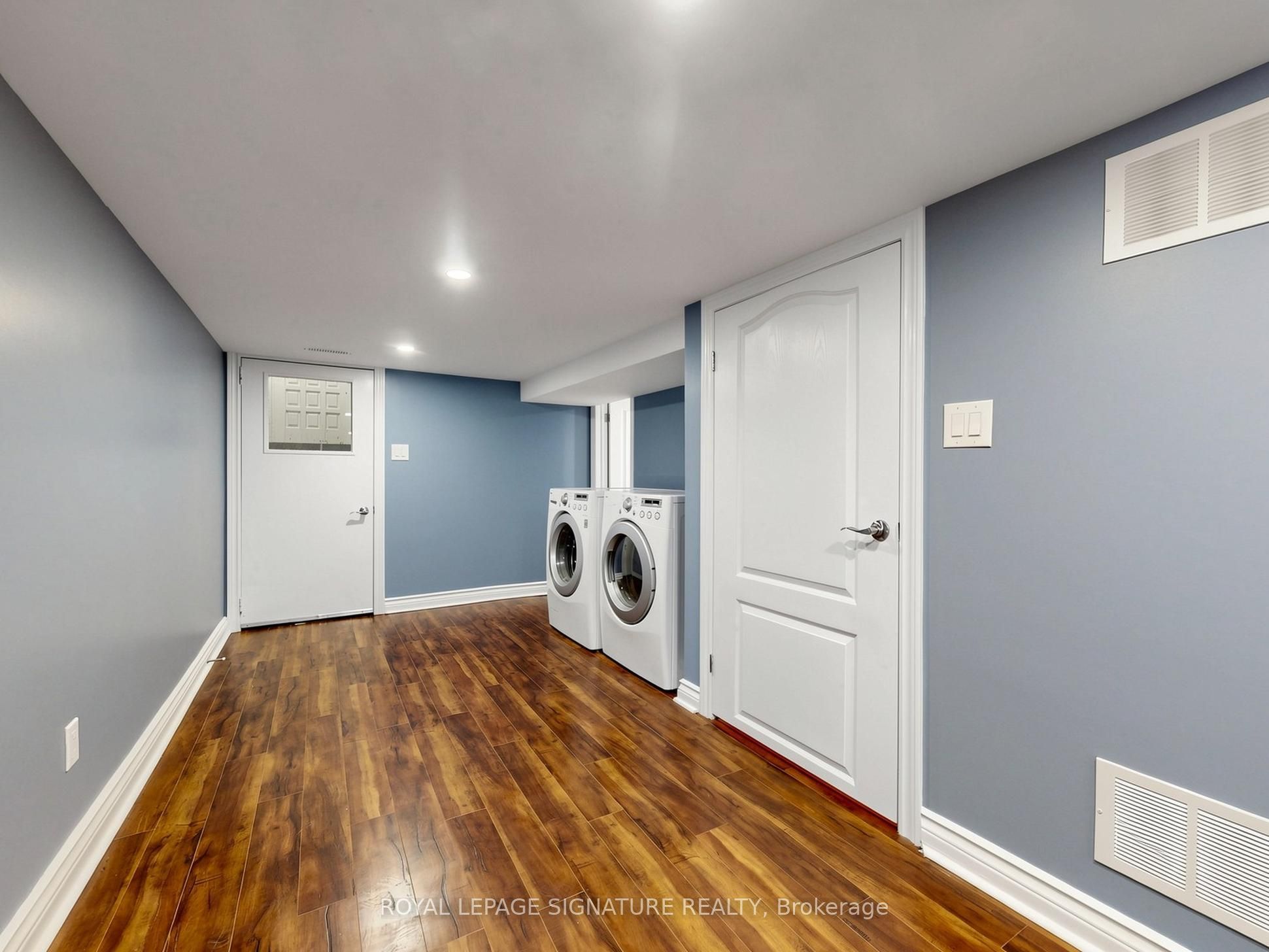 8 Harris Avenue Property Photo 33