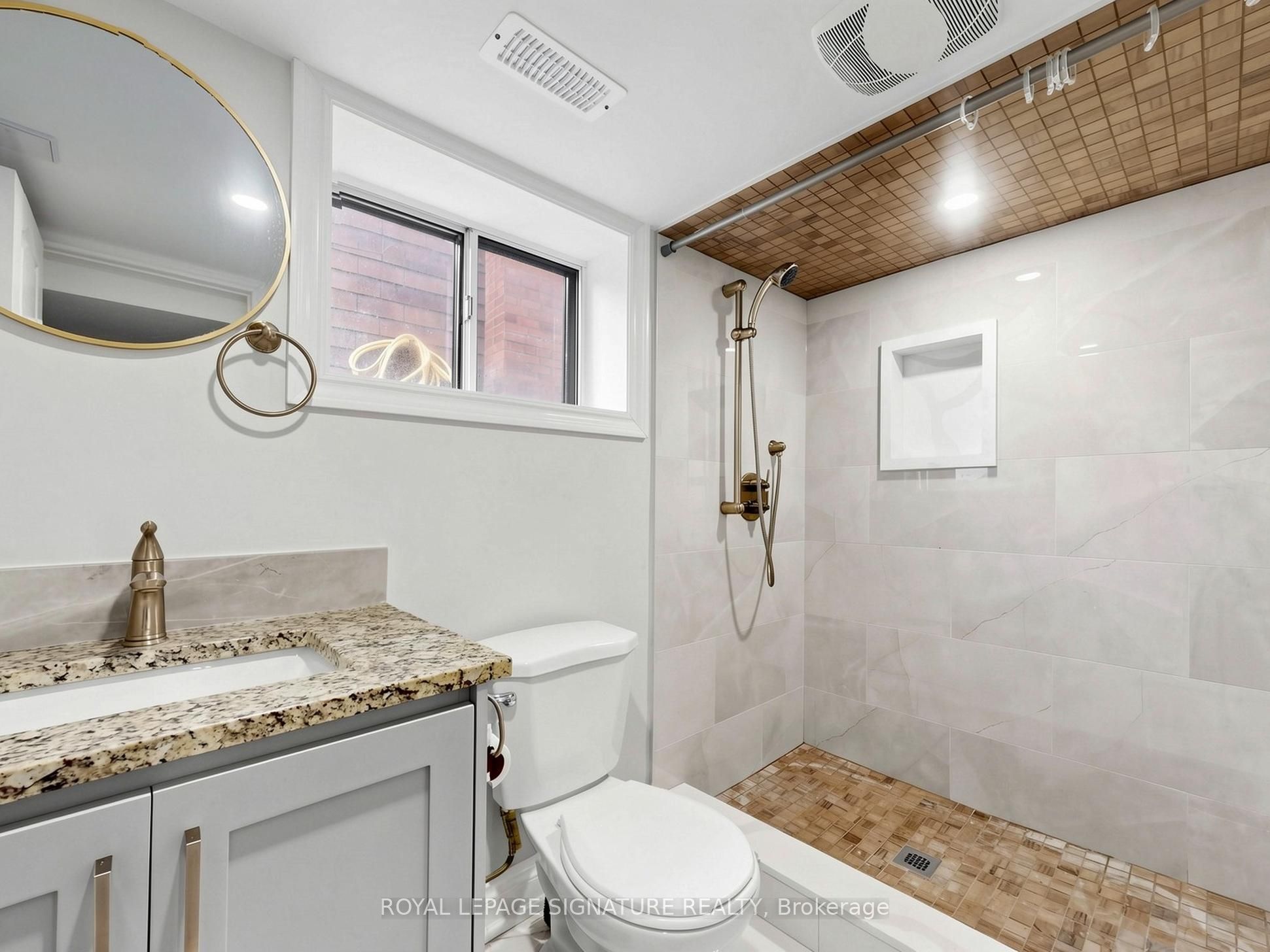 8 Harris Avenue Property Photo 36