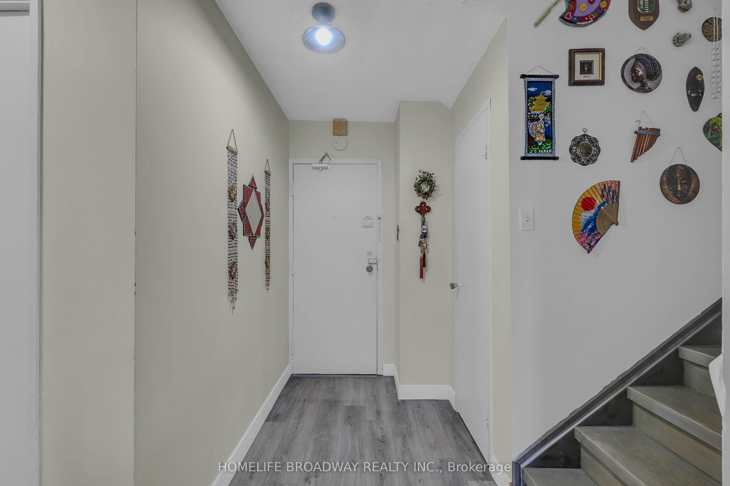 4062 Lawrence Avenue E 205 Property Photo 6