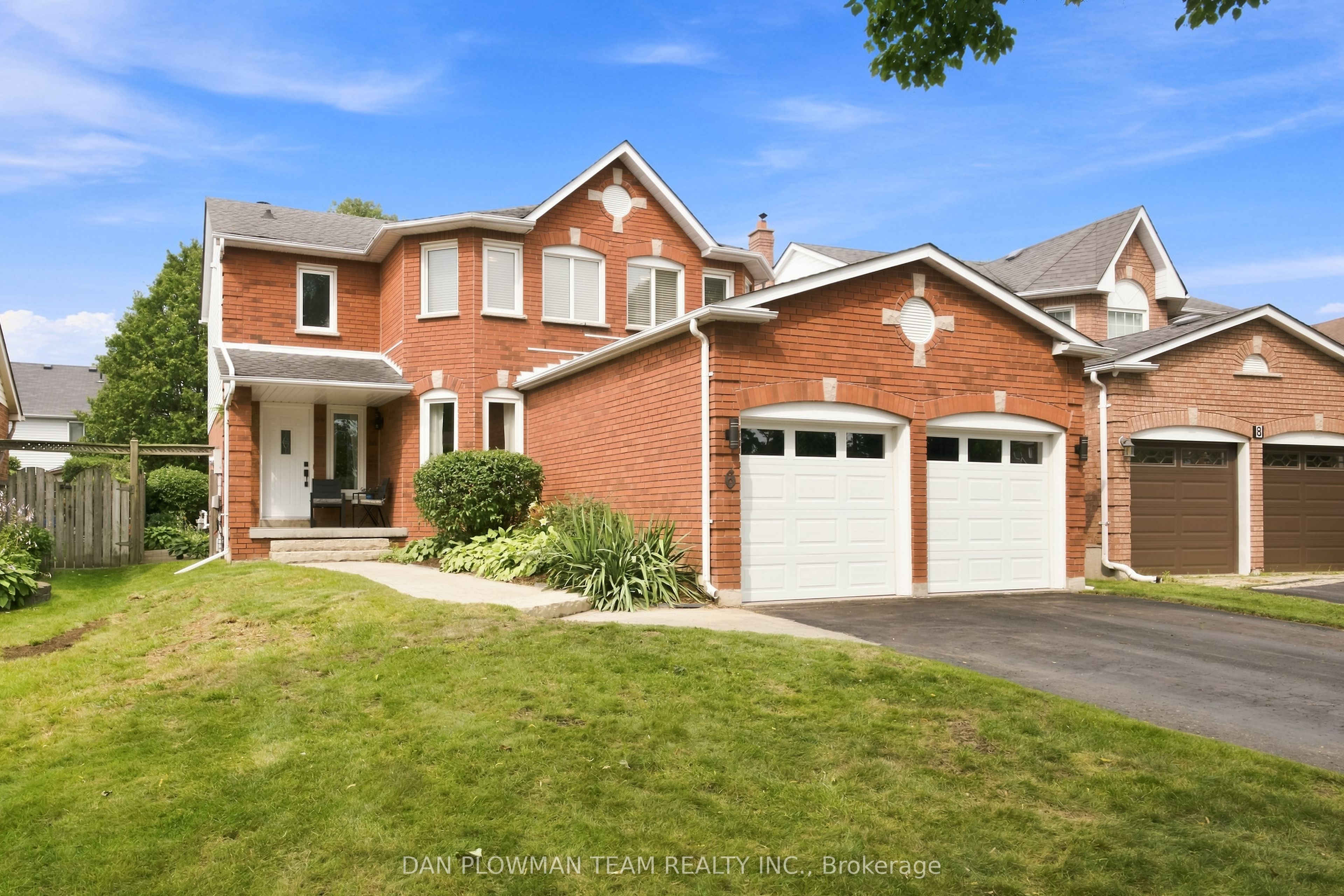 6 Saddlebrook Court
