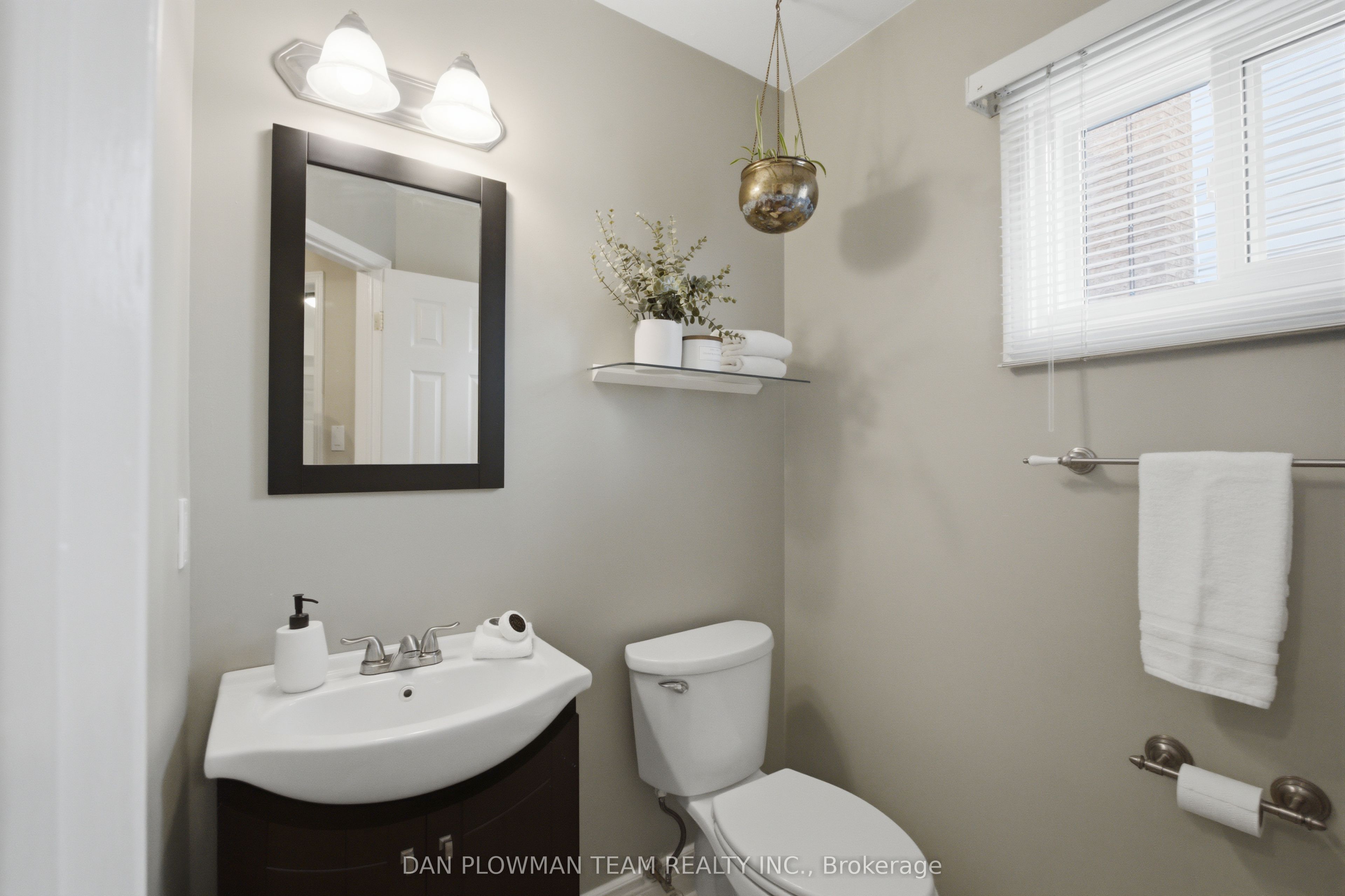 6 Saddlebrook Court Property Photo 16