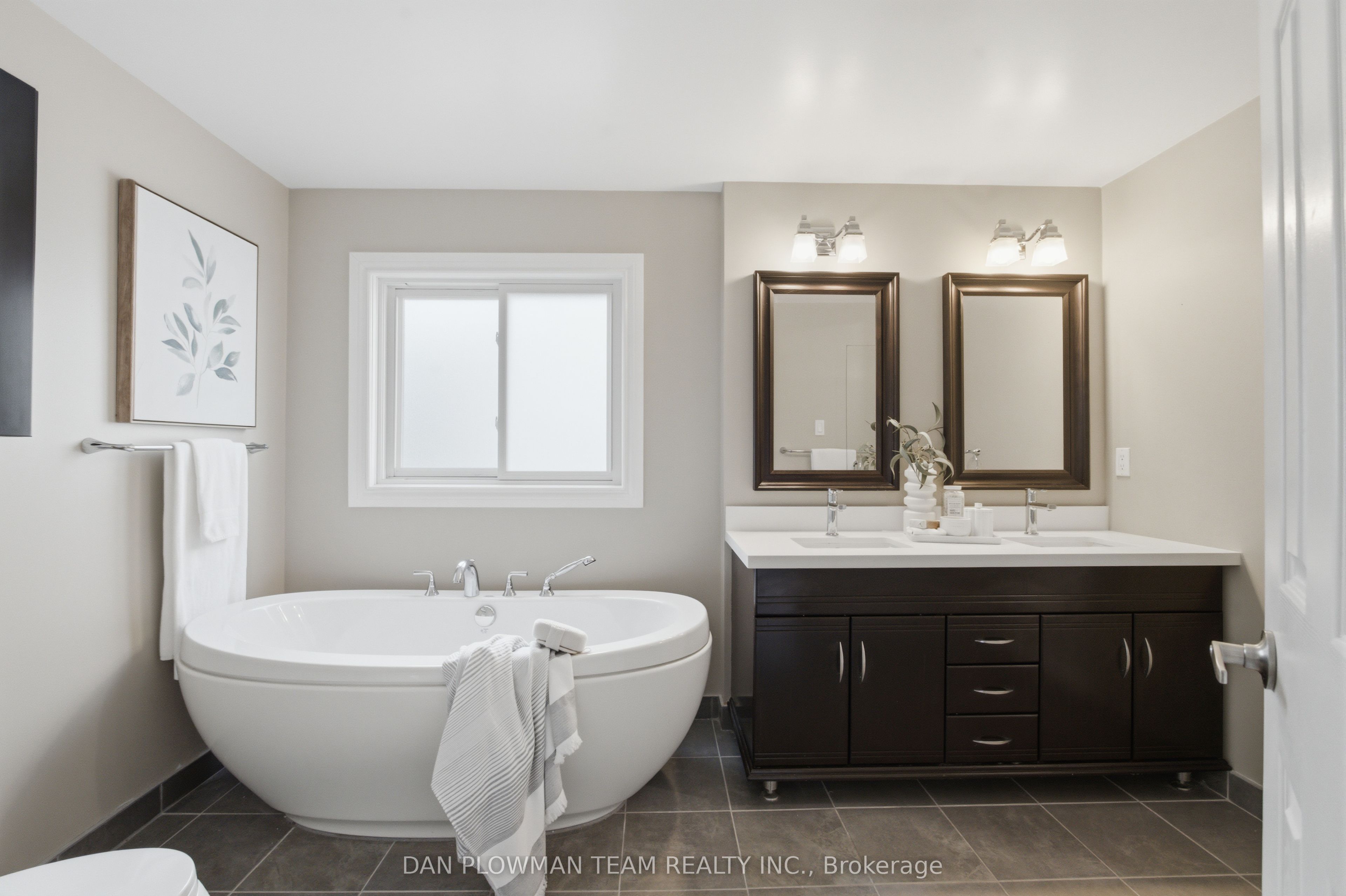6 Saddlebrook Court Property Photo 21