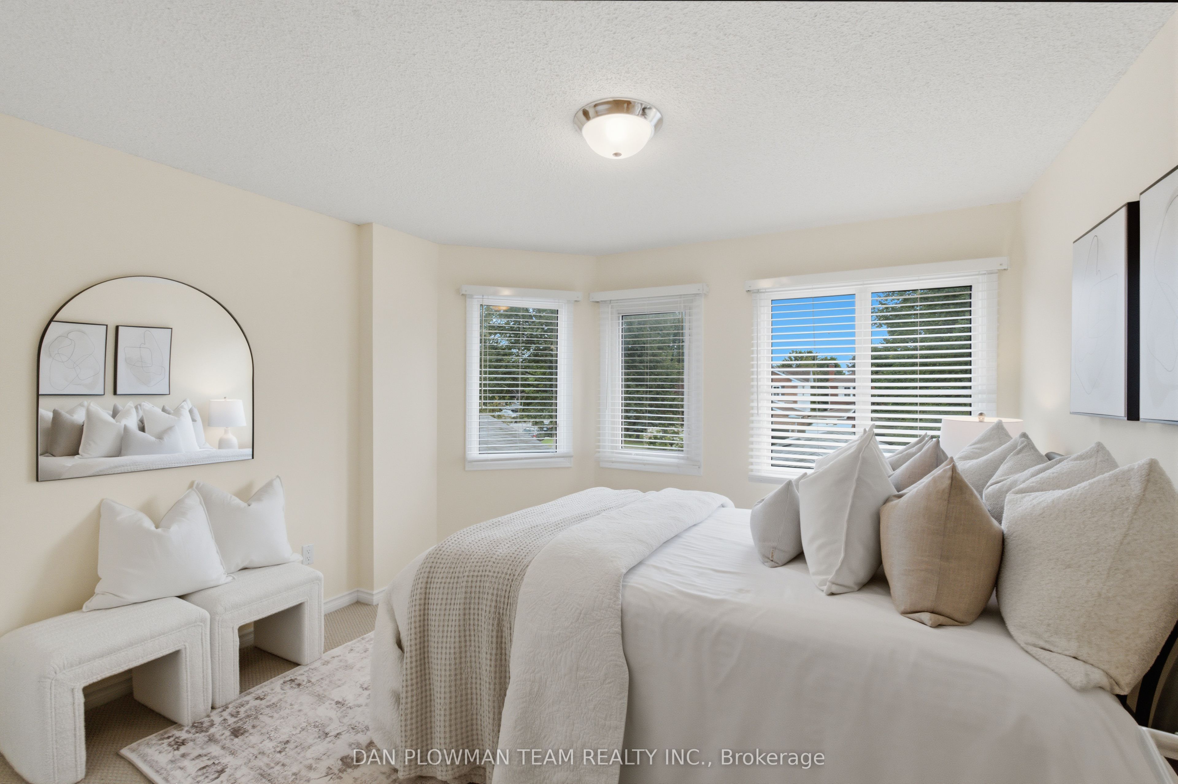 6 Saddlebrook Court Property Photo 24