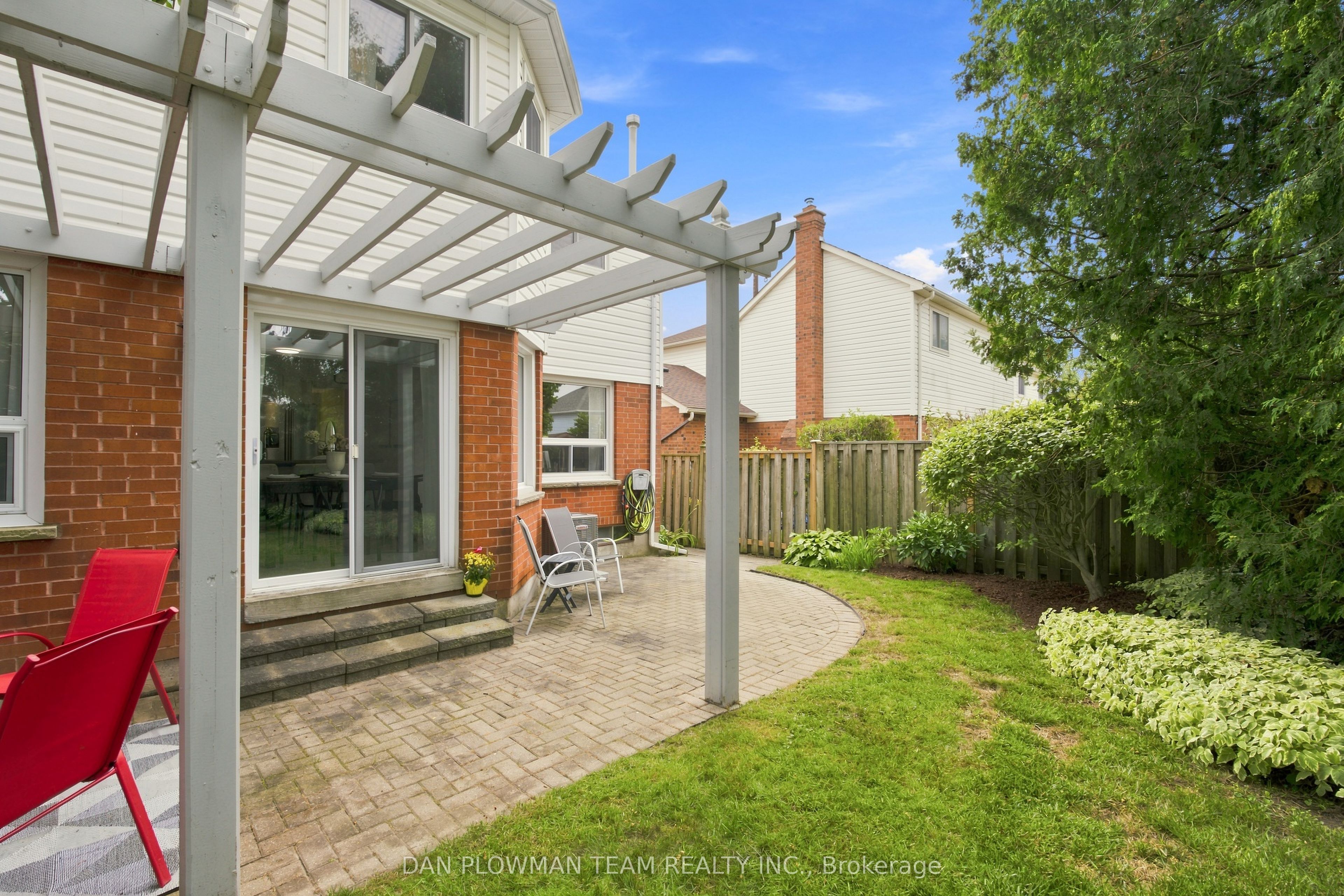 6 Saddlebrook Court Property Photo 40