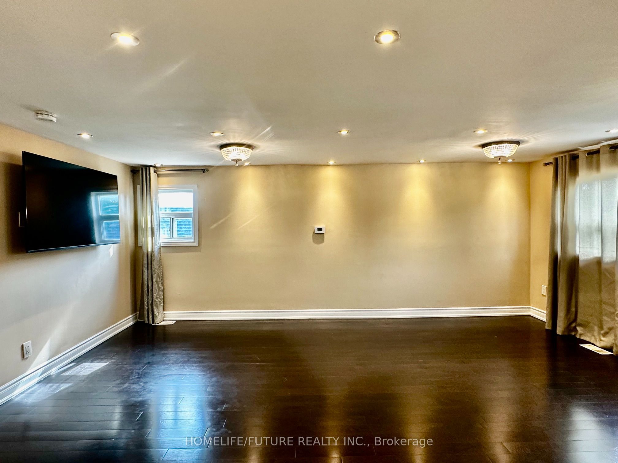 350 Eulalie Avenue Property Photo 4