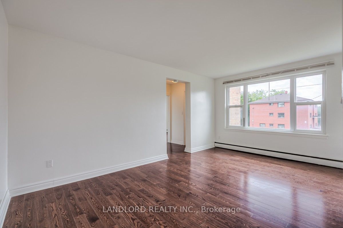 111 Craydon Road 204 Property Photo 1