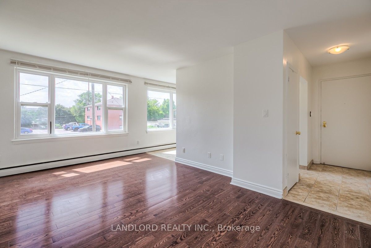 111 Craydon Road 204 Property Photo 3