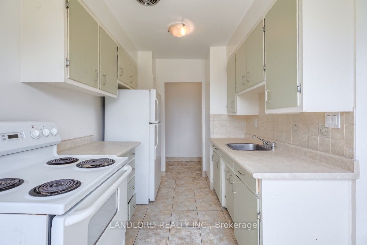 111 Craydon Road 204 Property Photo 6
