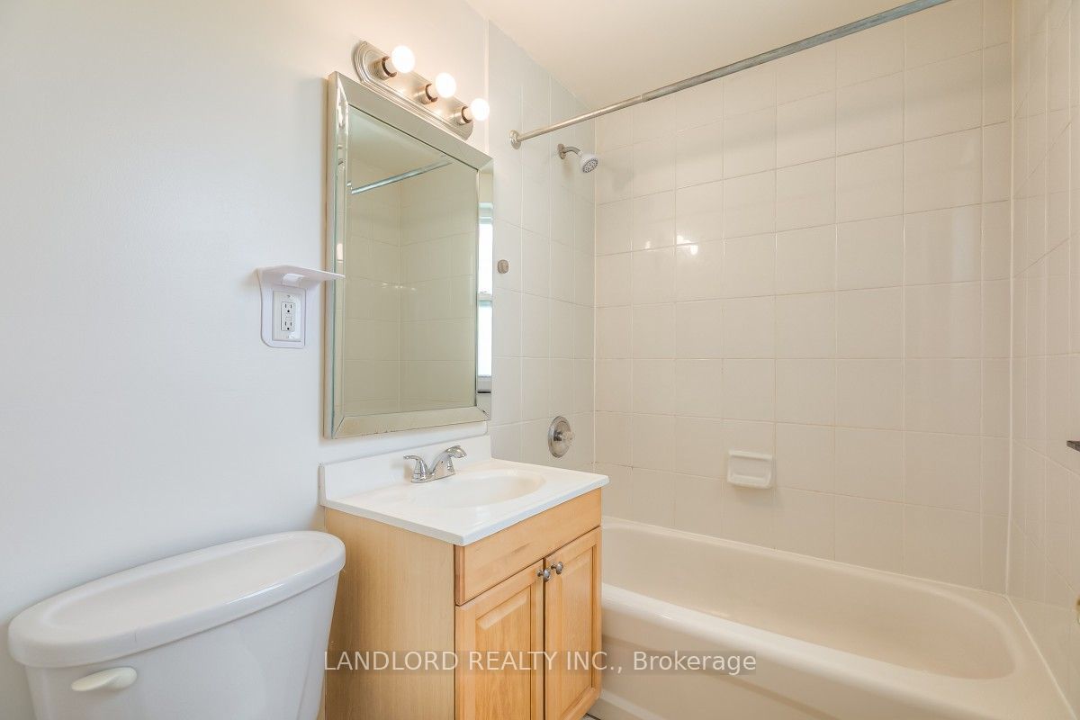 111 Craydon Road 204 Property Photo 12