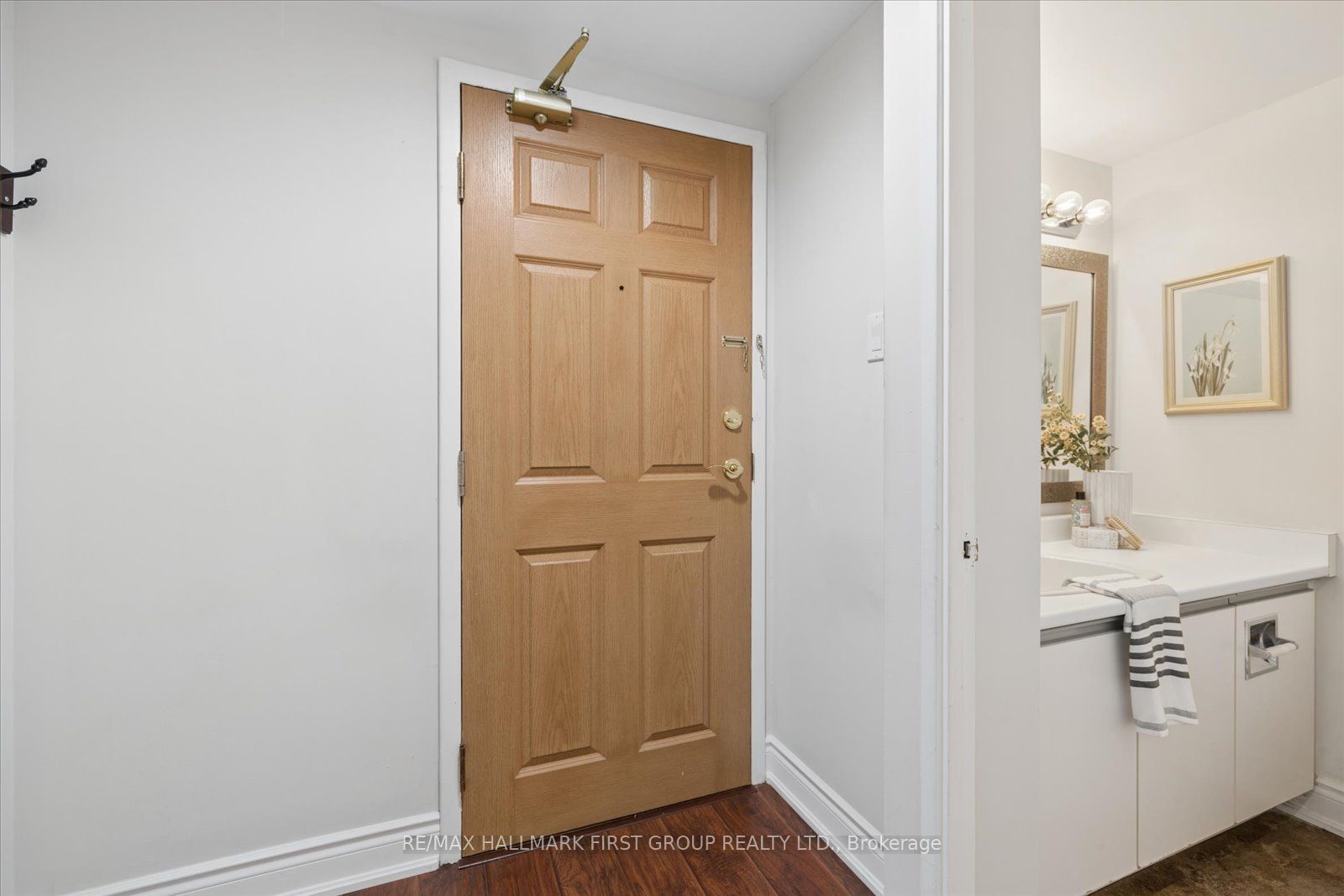 2 Westney Road N 206 Property Photo 19