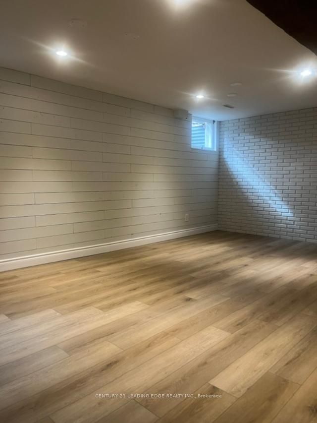 24 King Henrys Boulevard Property Photo 12