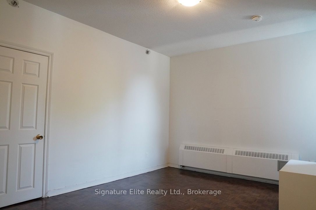 529 Danforth Avenue 2 Property Photo 7