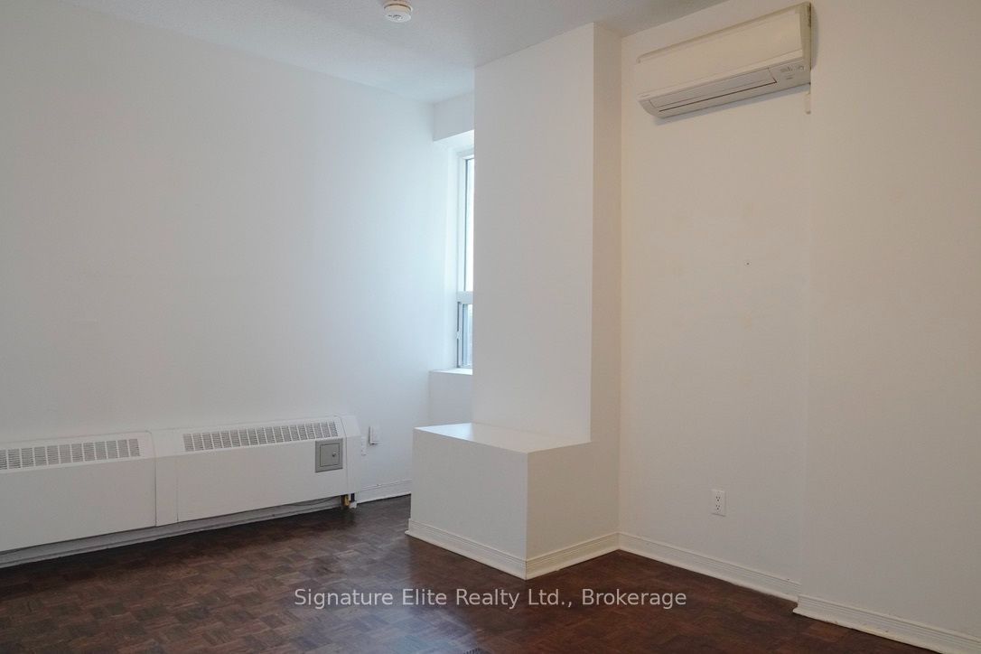 529 Danforth Avenue 2 Property Photo 8