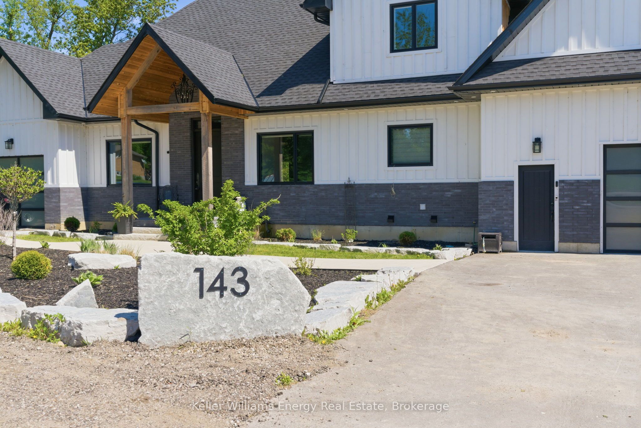 143 River Street Property Photo 5