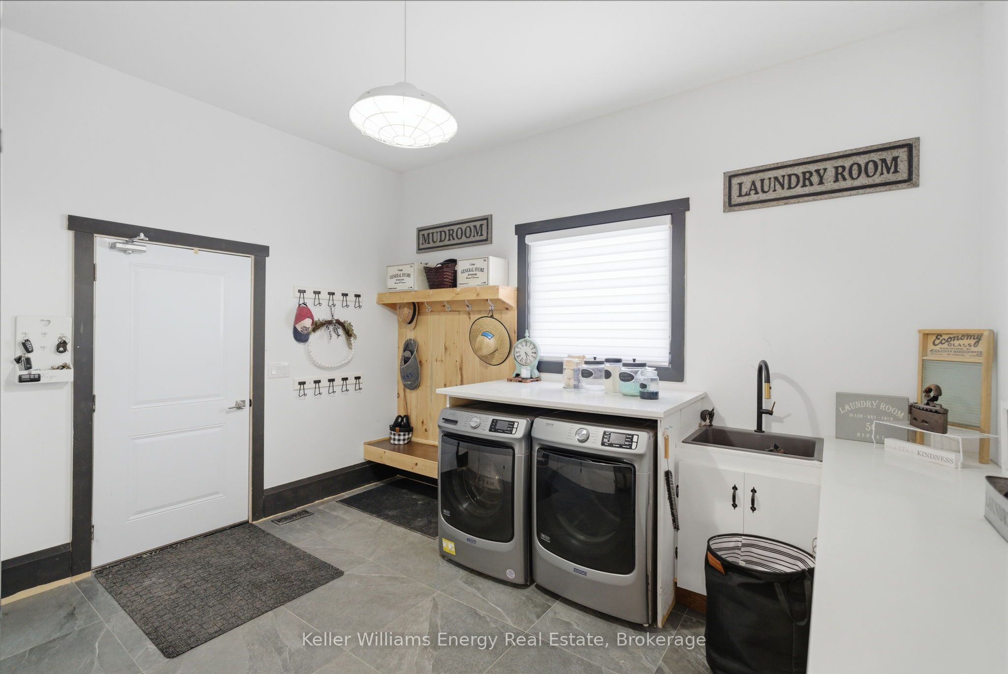 143 River Street Property Photo 26