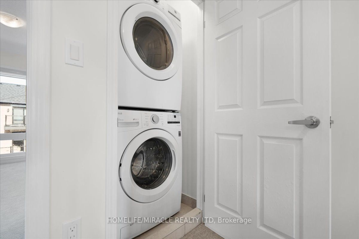 1392 Coral Springs Path Property Photo 16