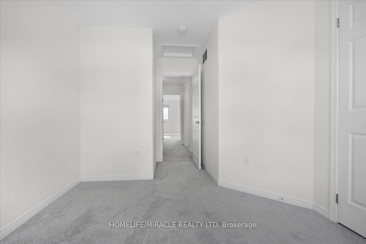 1392 Coral Springs Path Property Photo 21